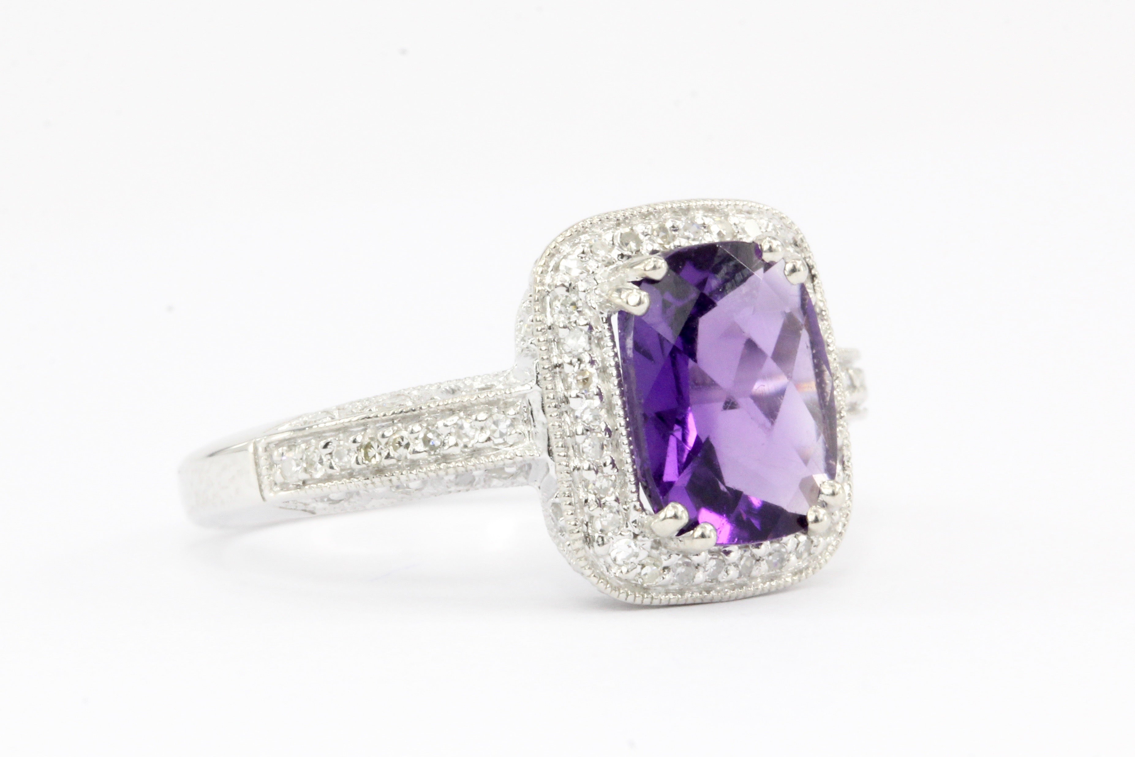 14K White Gold 1.5 CT Amethyst And Diamond Ring - Queen May
