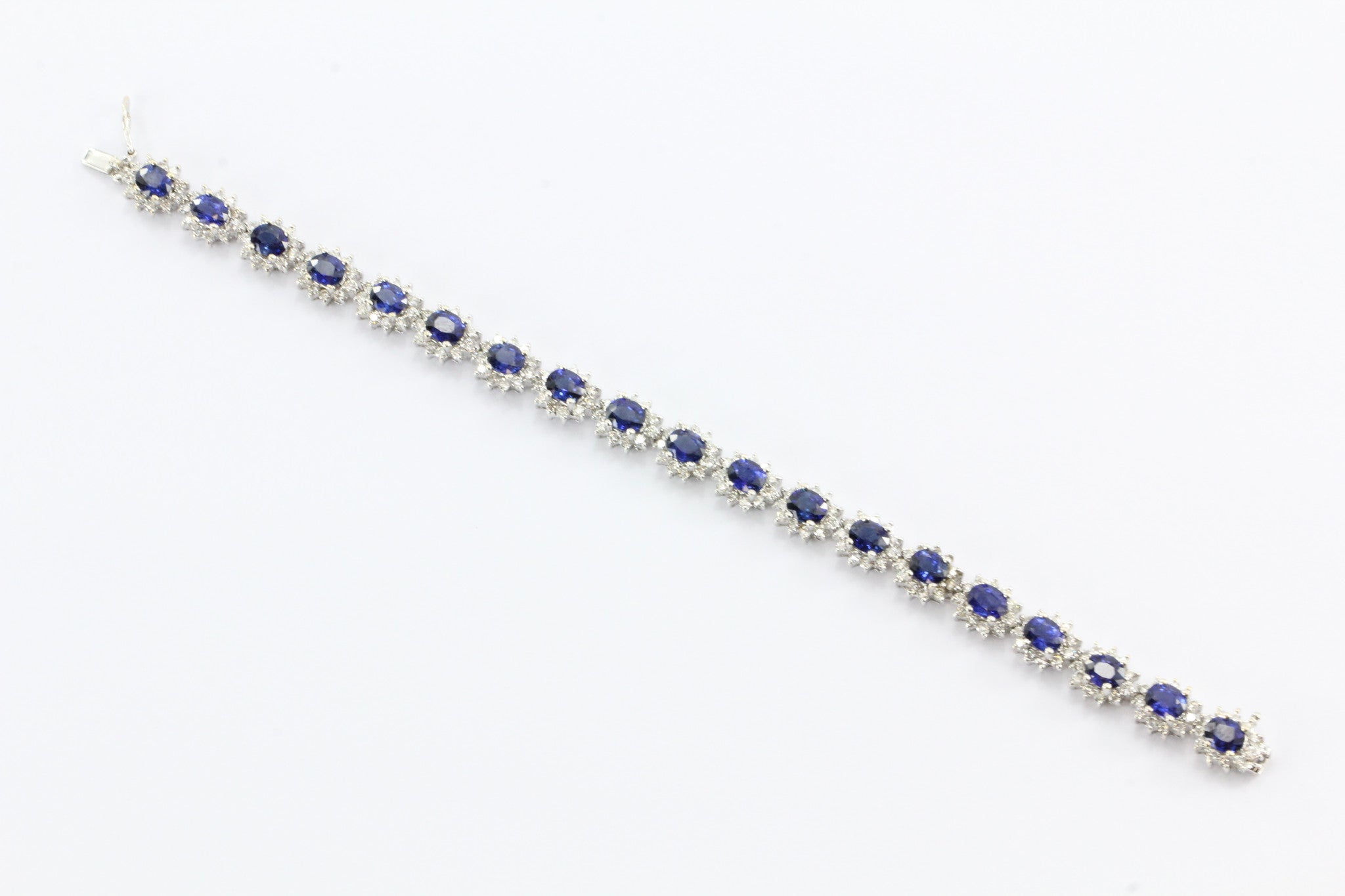 18K White Gold 9.12 Carat Sapphire & 3.45 Carat Diamond Tennis Bracelet - Queen May