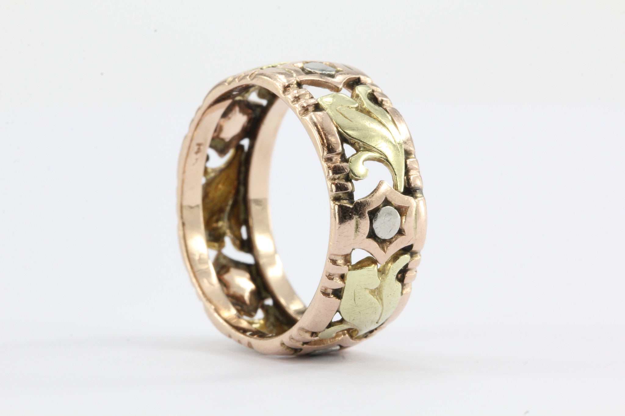 Retro 14K Gold Tri Colored Pierced Band C. 1940's - Queen May