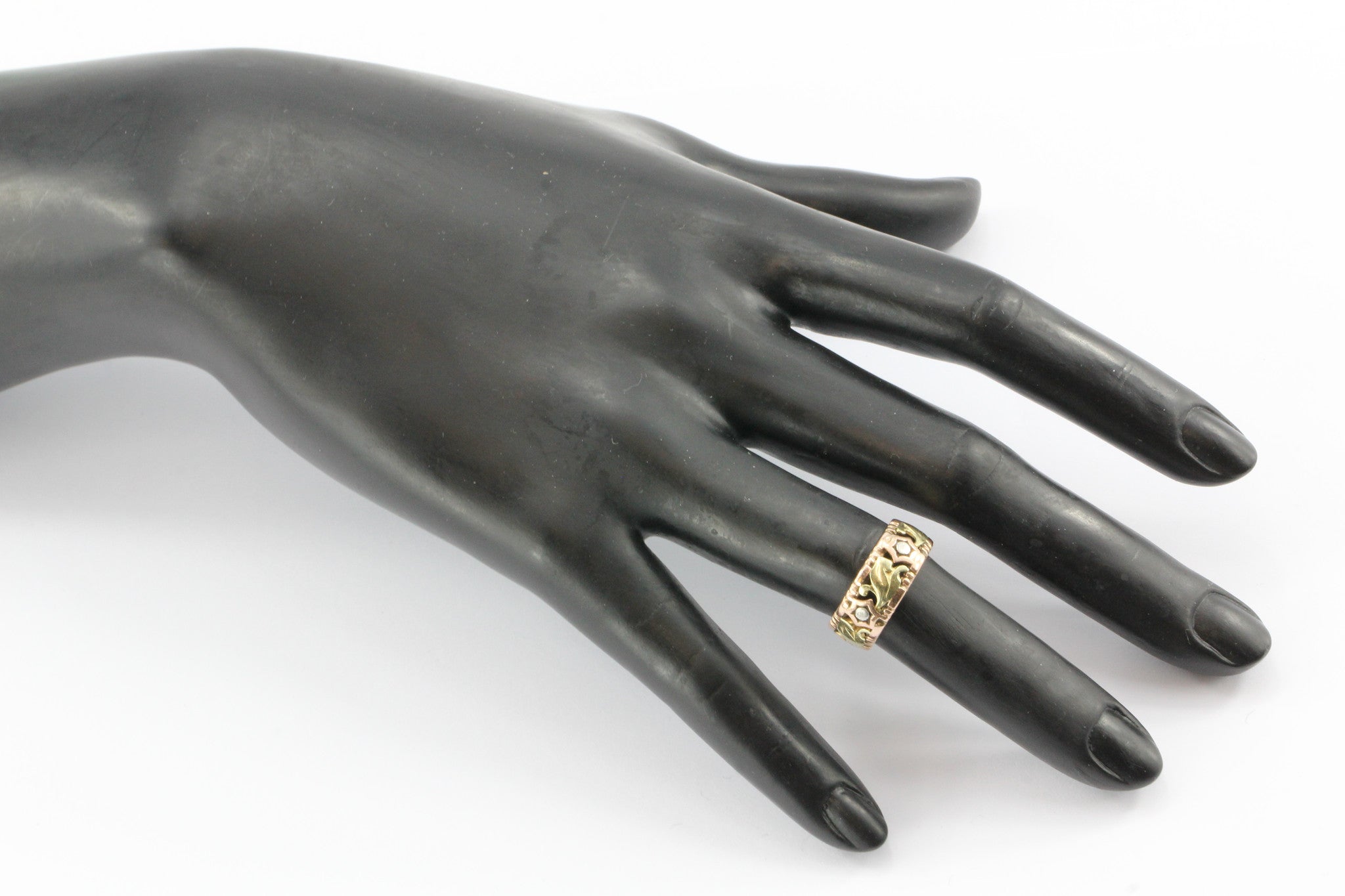 Retro 14K Gold Tri Colored Pierced Band C. 1940's - Queen May