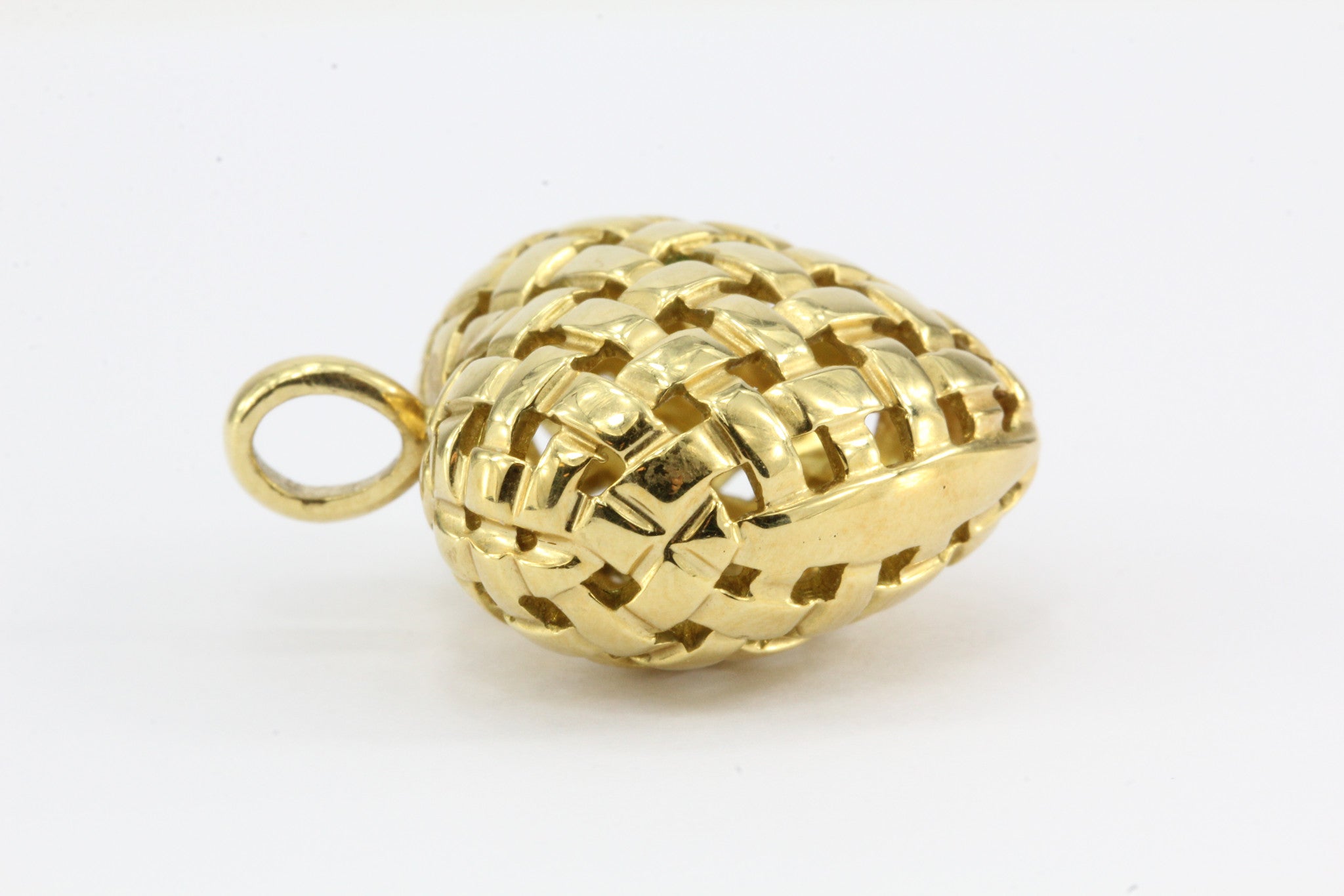 Tiffany & Co 18K Gold Vannerie Woven Puffy Heart Pendant - Queen May