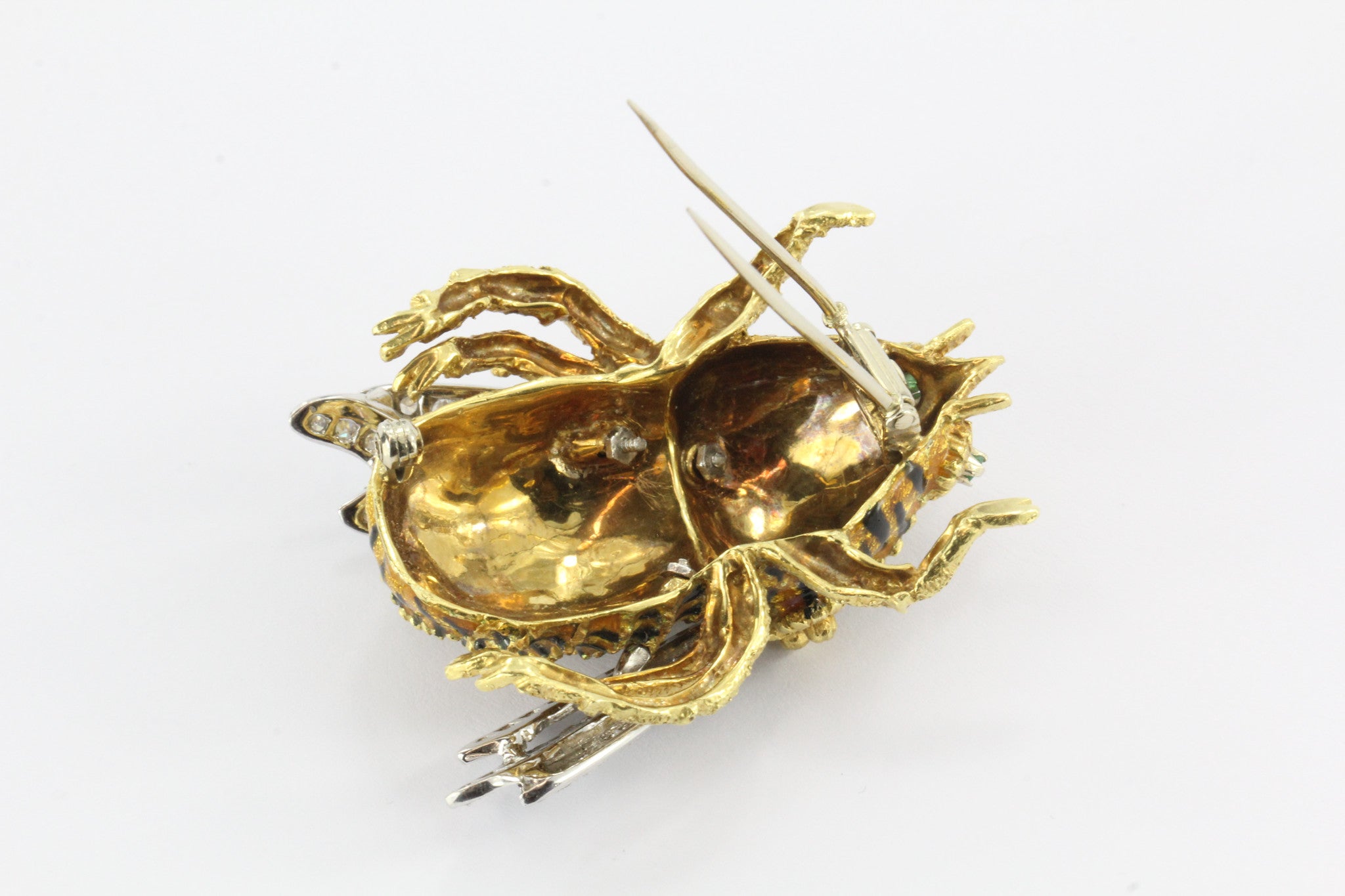 Large 18k handmade enamel bee with 1 carat single cut diamonds and emerald eyes - Queen May