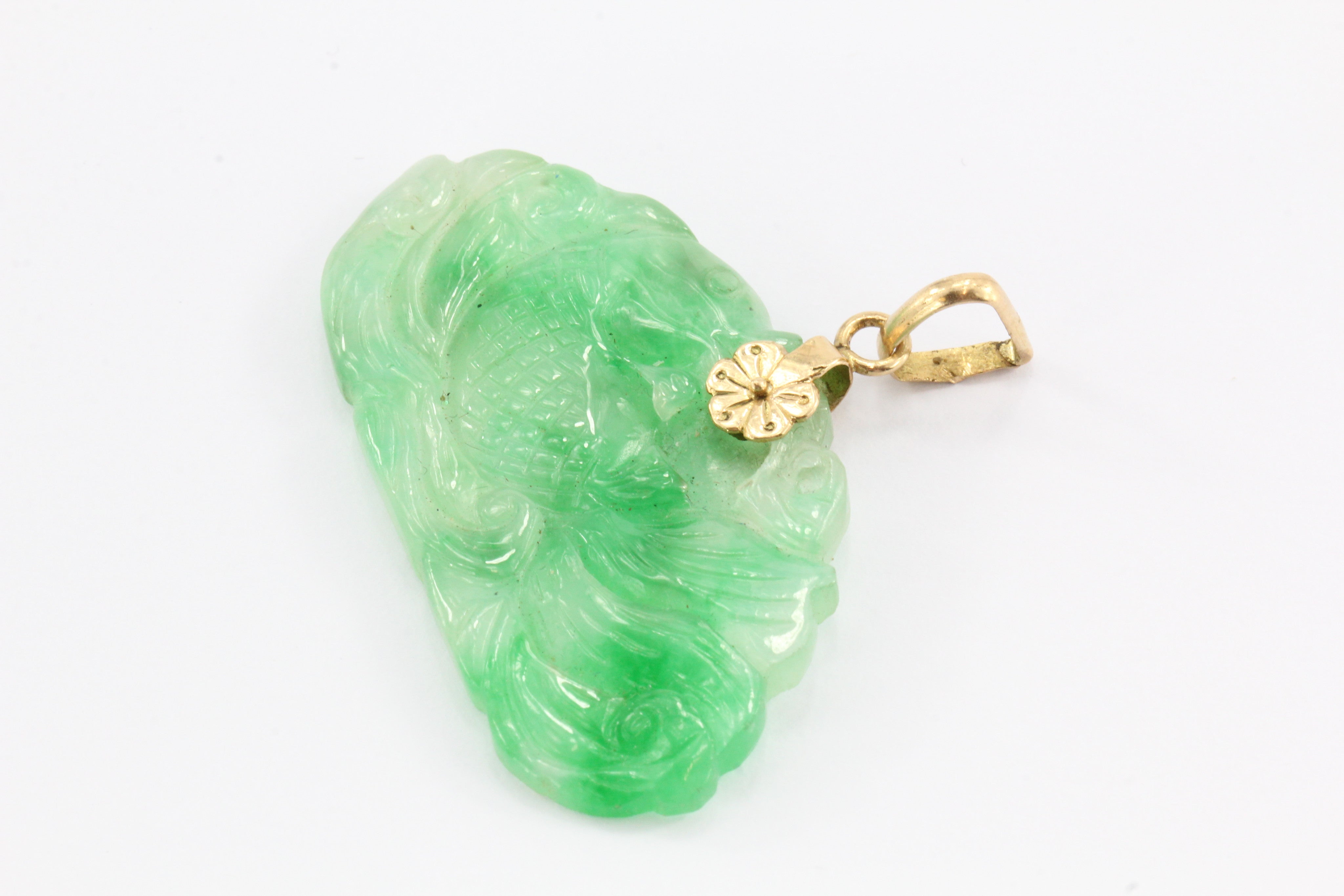 Vintage 18K Gold Translucent Mossy Jade Chinese Carved Fish Pendant - Queen May