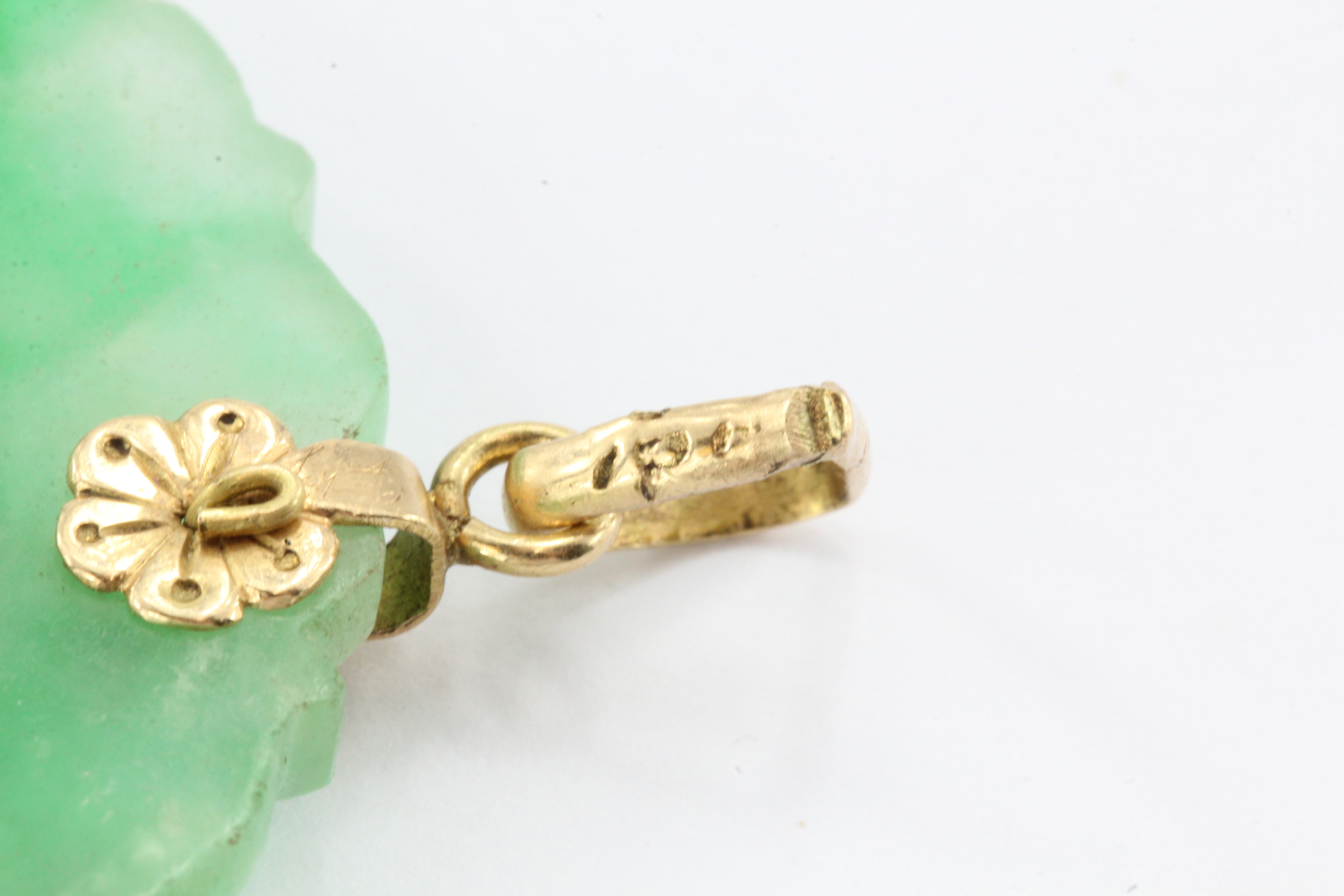 Vintage 18K Gold Translucent Mossy Jade Chinese Carved Fish Pendant - Queen May