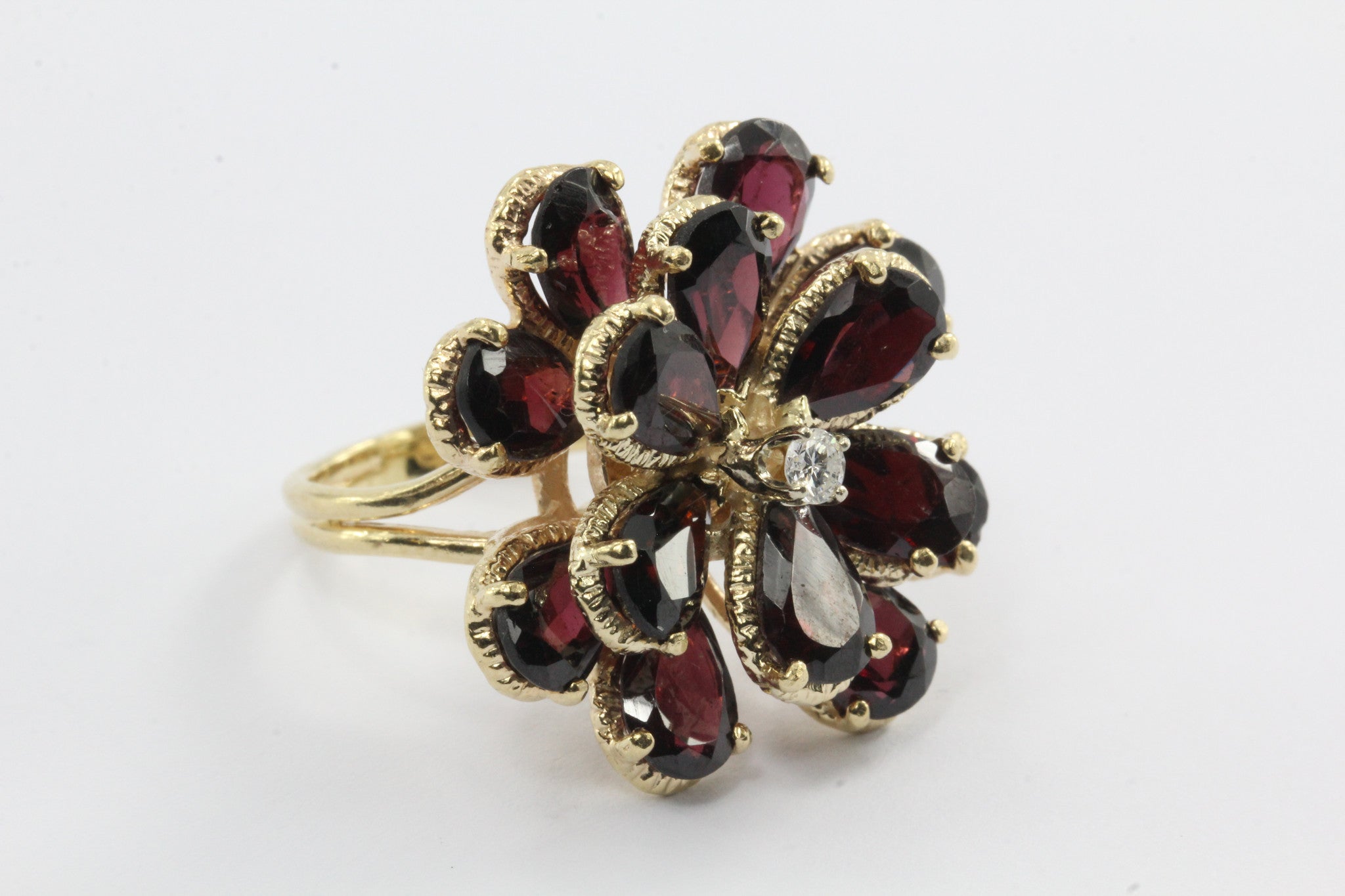 Vintage Retro Chunky 14K Gold Floral Flower Garnet & Diamond Ring - Queen May