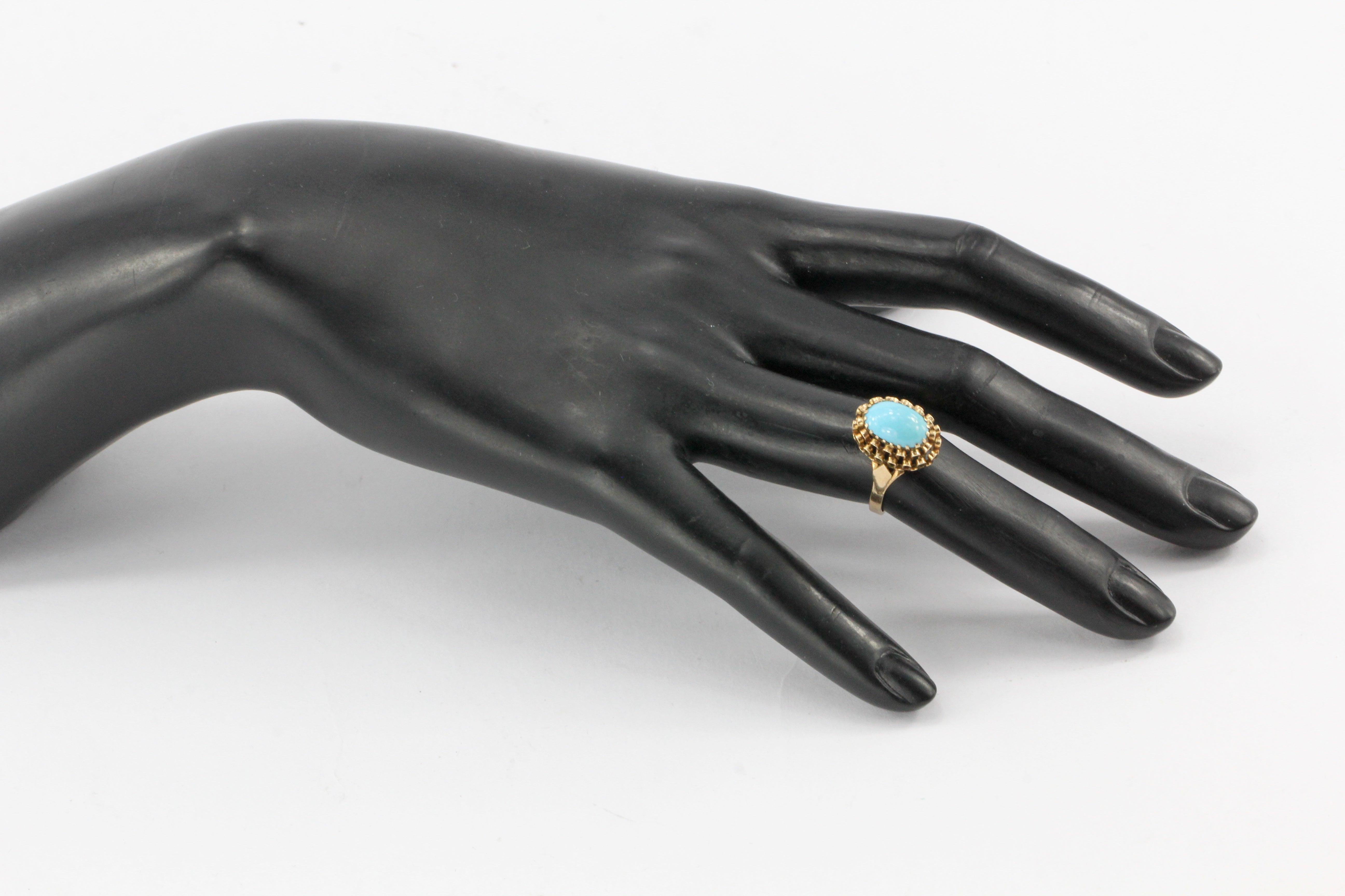 Retro 14K Gold 2 CT Persian Turquoise Ring - Queen May