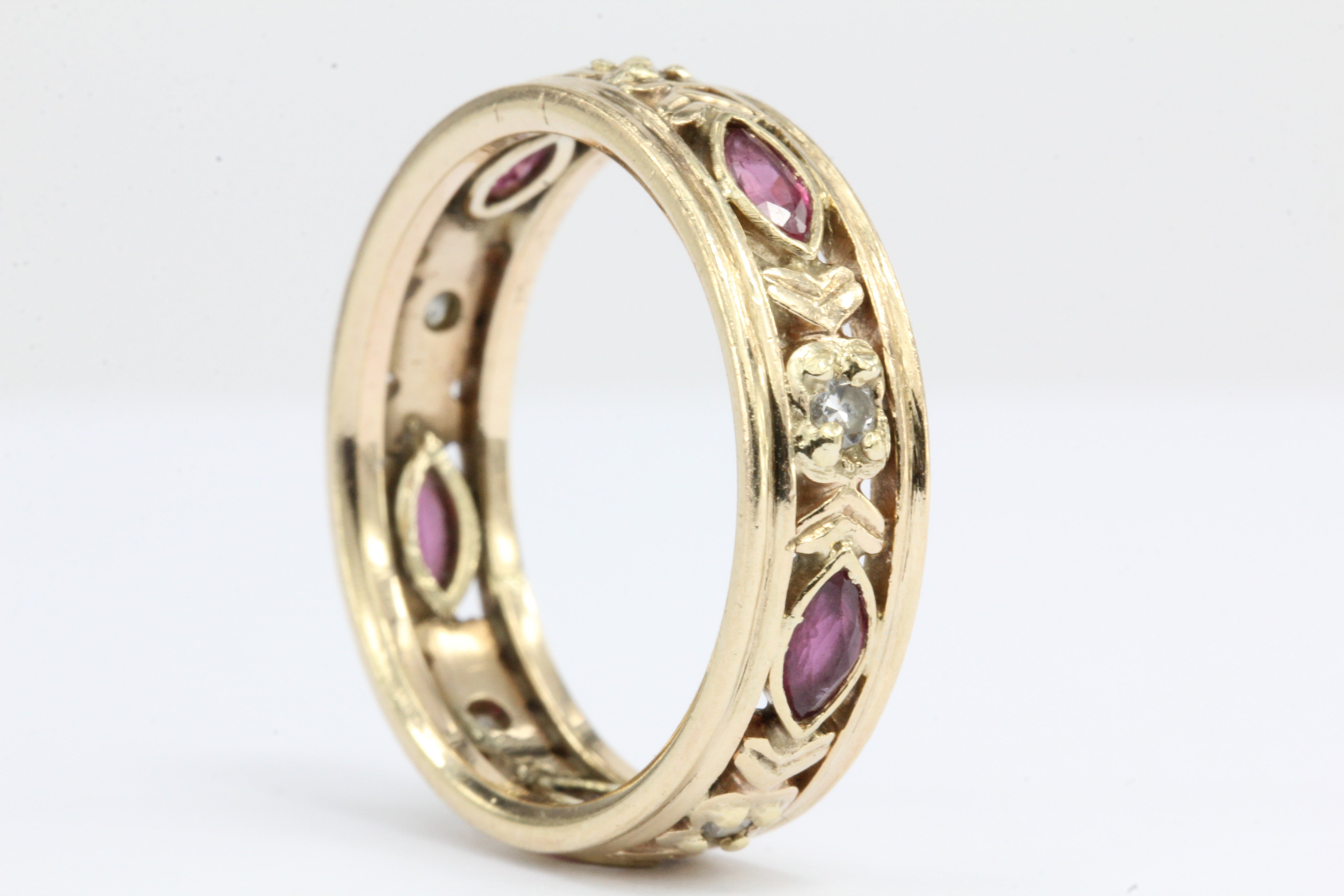 Retro 1943 WWII 14K Gold Diamond & Ruby Wedding Band - Queen May