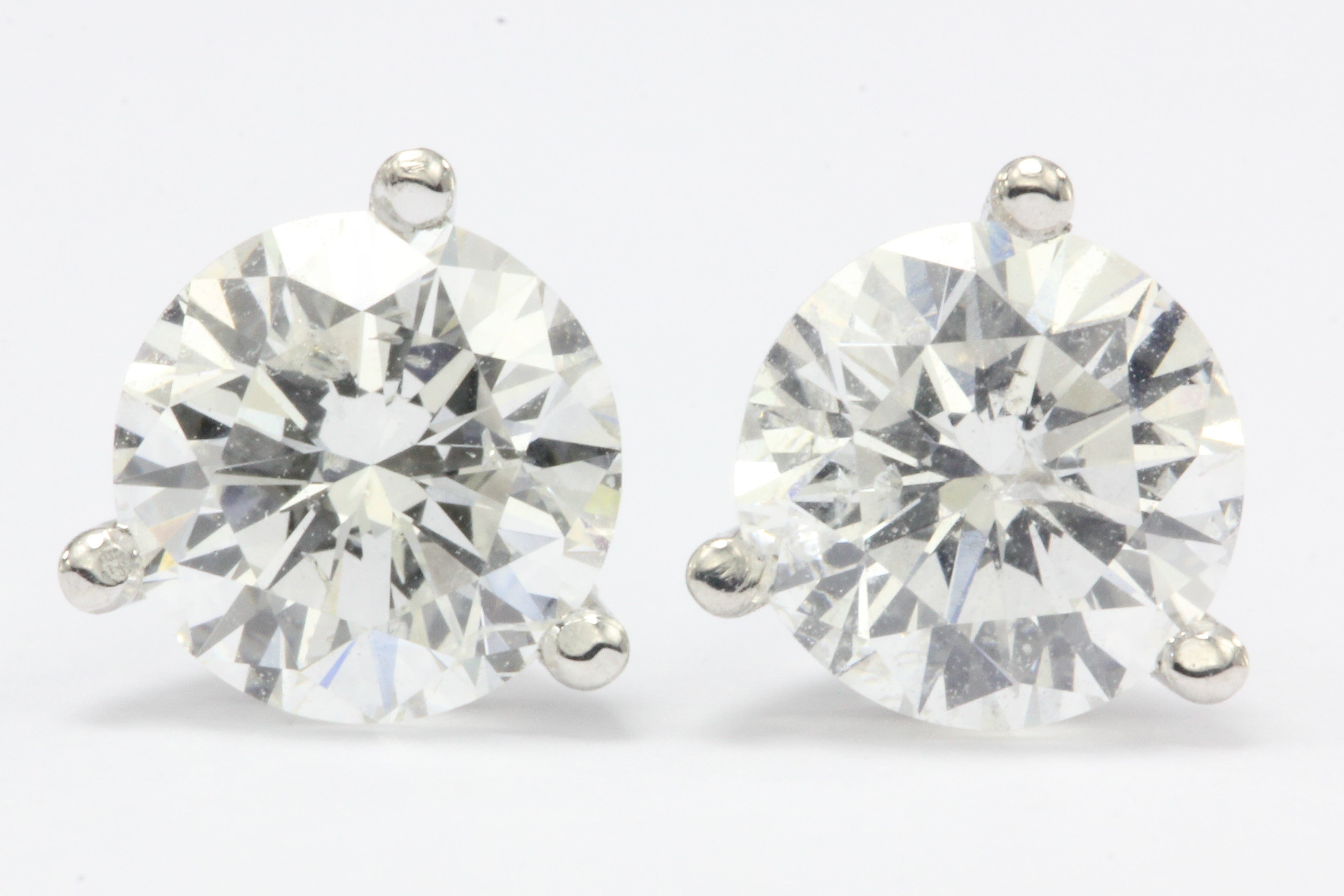 1.4 CTW Diamond 14K White Gold Earring - Queen May