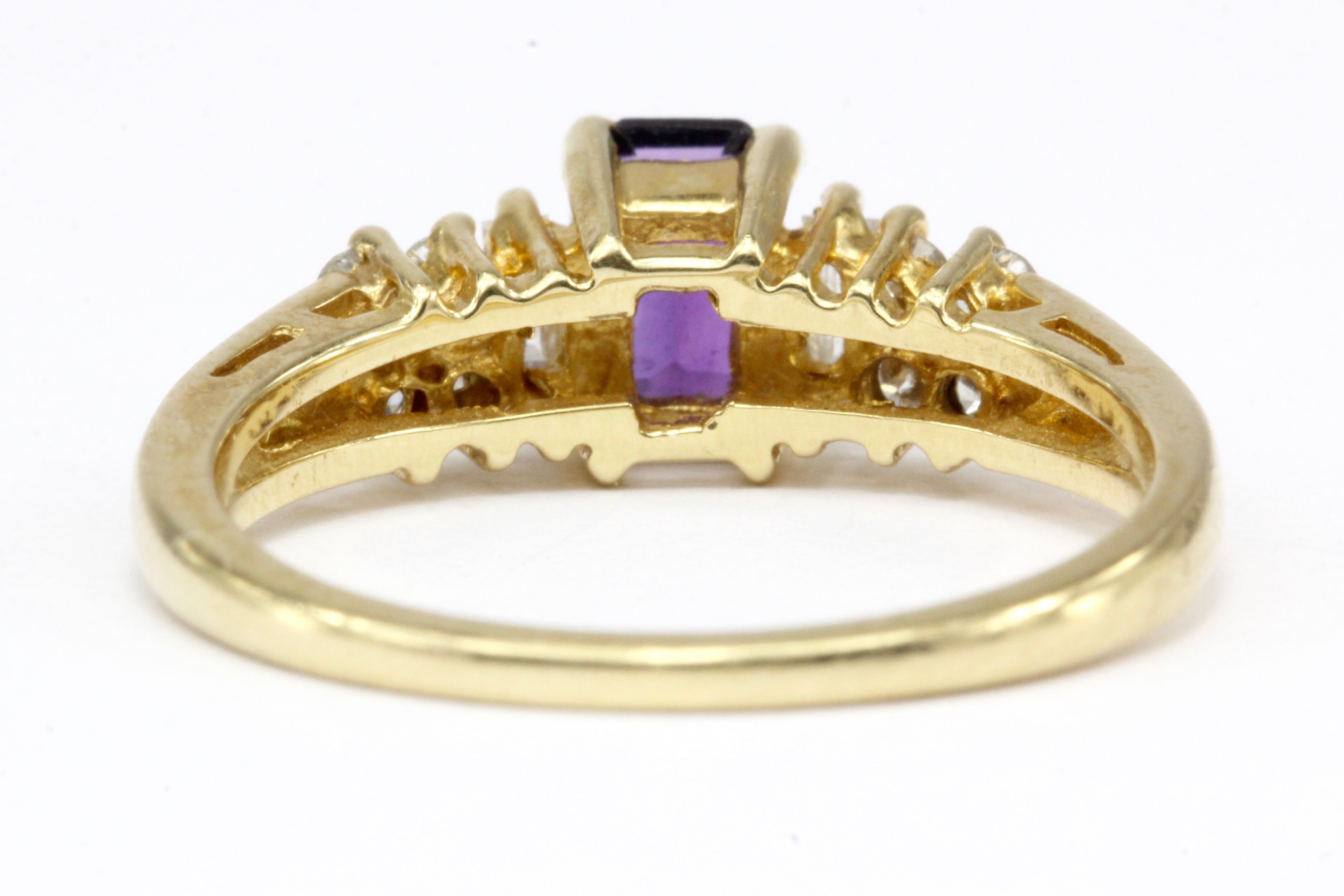 14K Yellow Gold .40 CT Amethyst and Diamond Ring Size 5.75 - Queen May