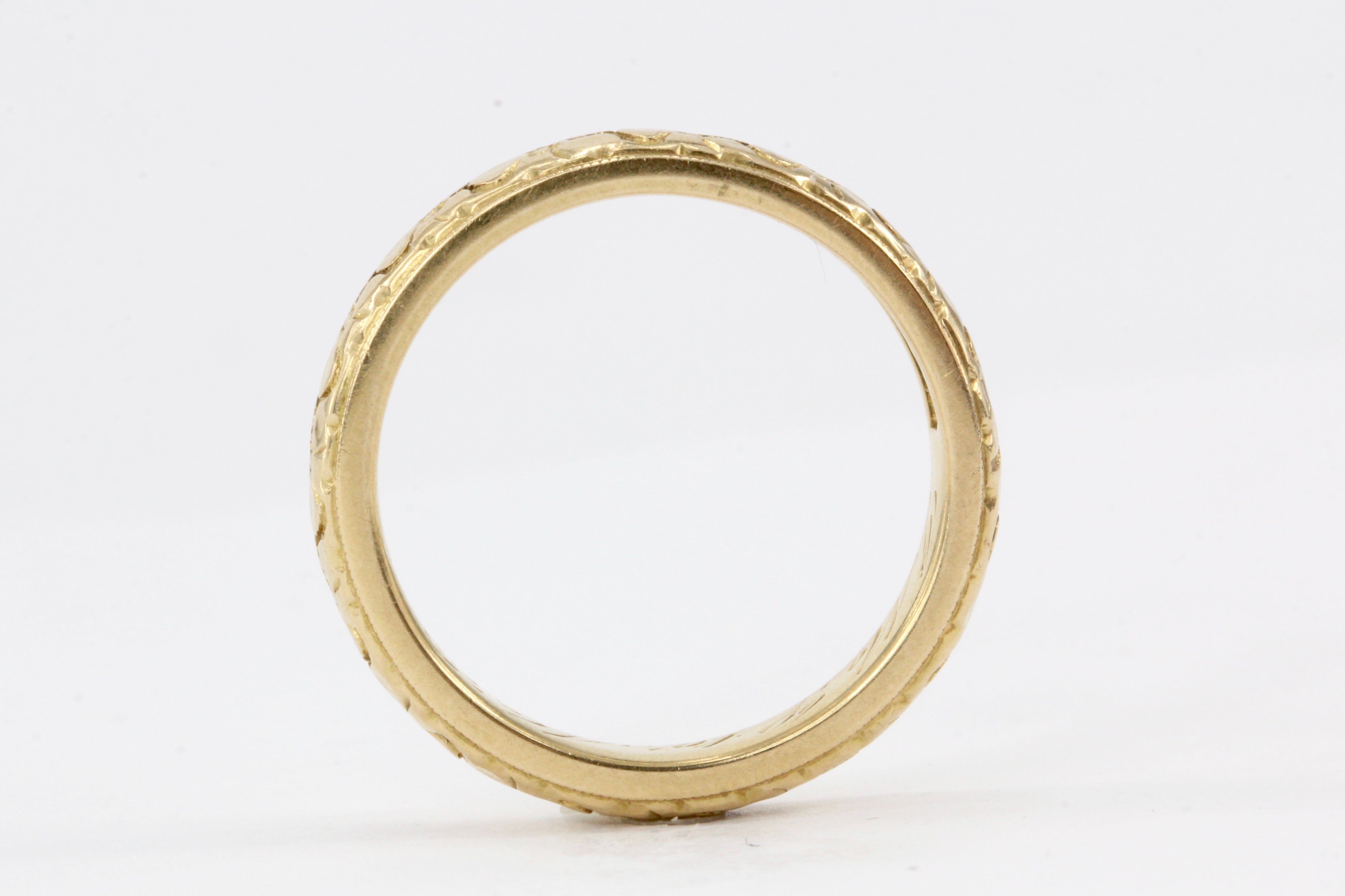 Victorian August 29, 1911 REED 18K Yellow Gold Wedding Band - Queen May