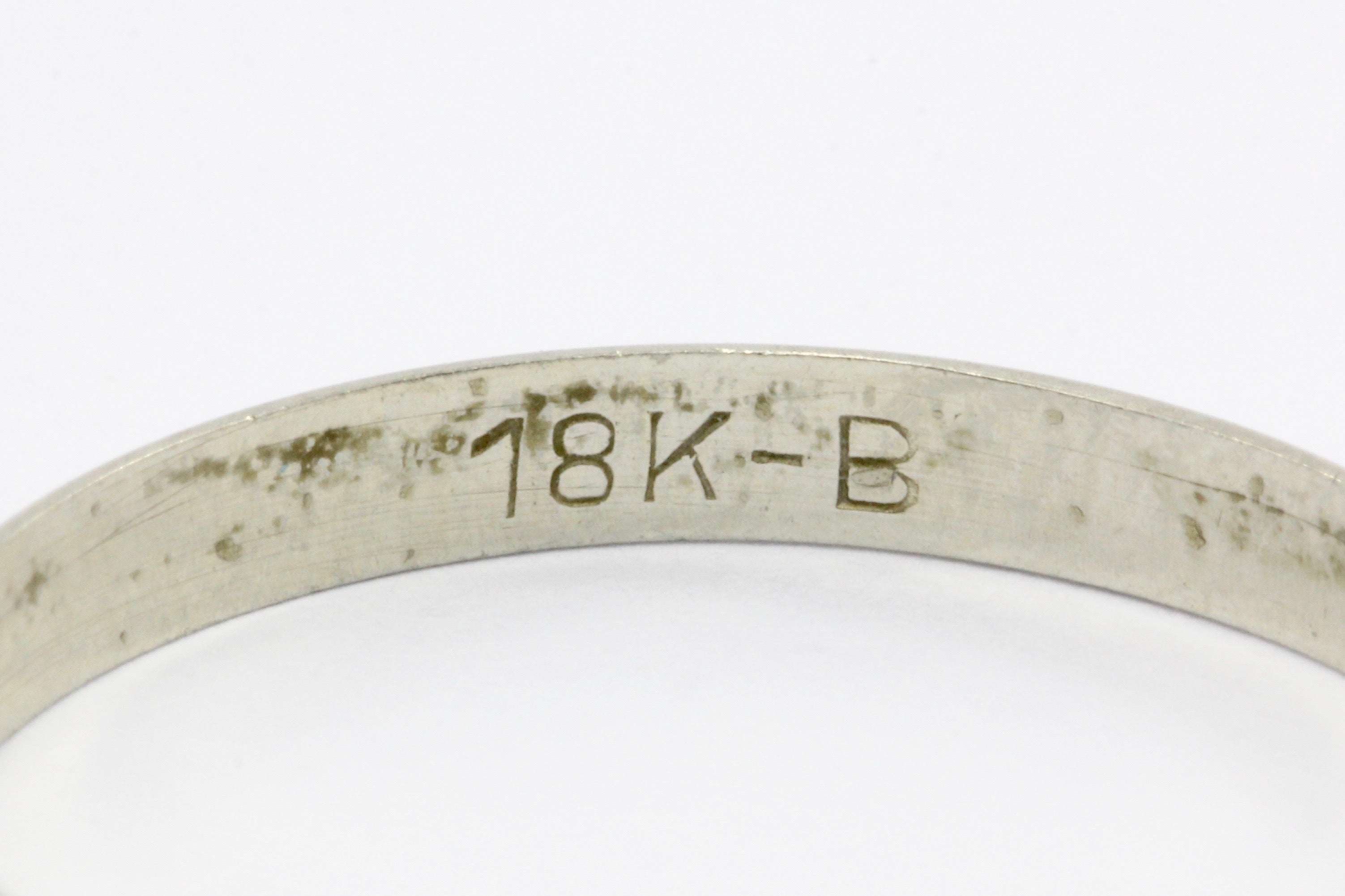 Art Deco 18K White Gold Wedding Band size 7.25 c.1930's - Queen May