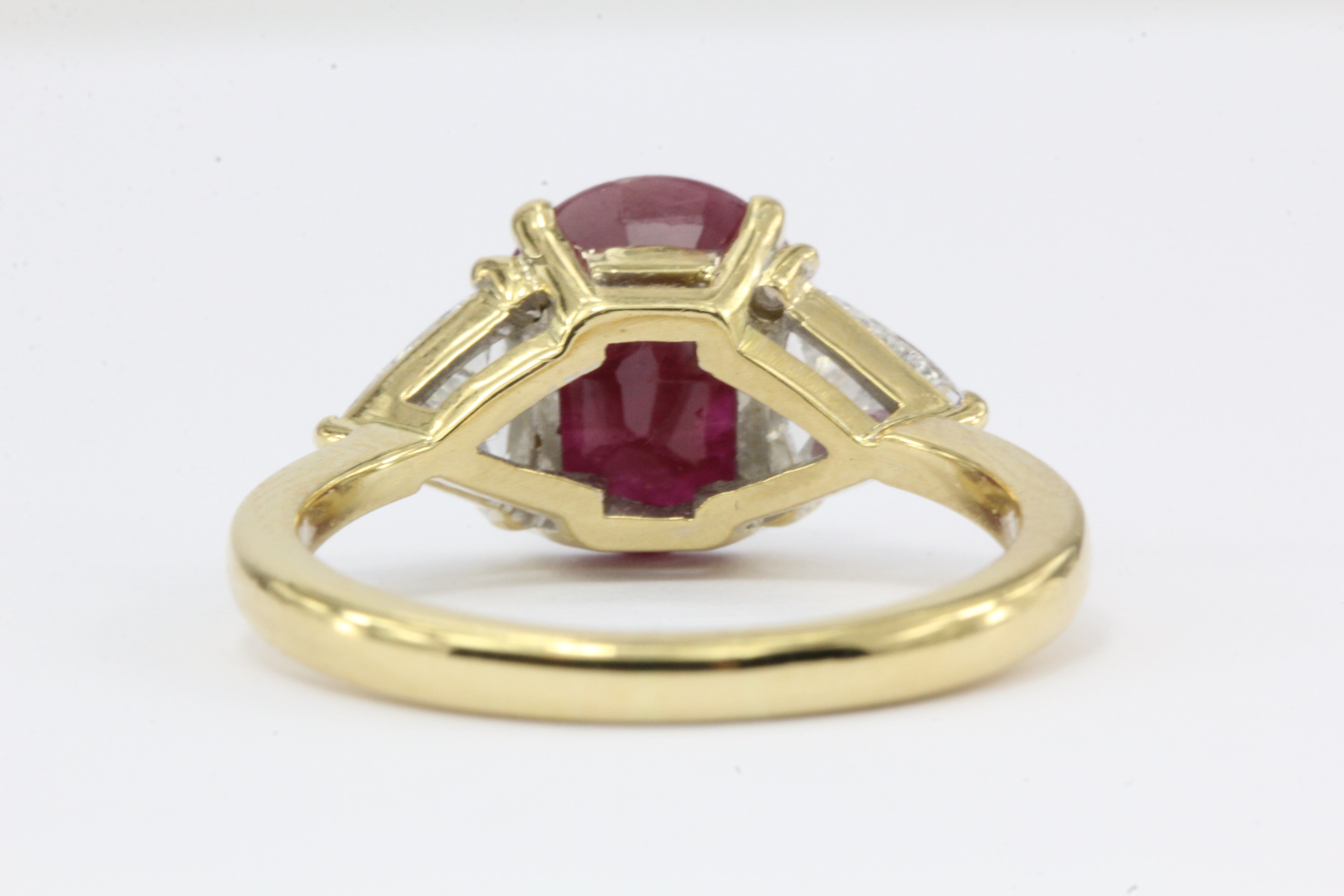 2.75 Carat Burma Ruby & Trillion Cut Diamond 18K Gold Engagement Ring GIA Cert - Queen May