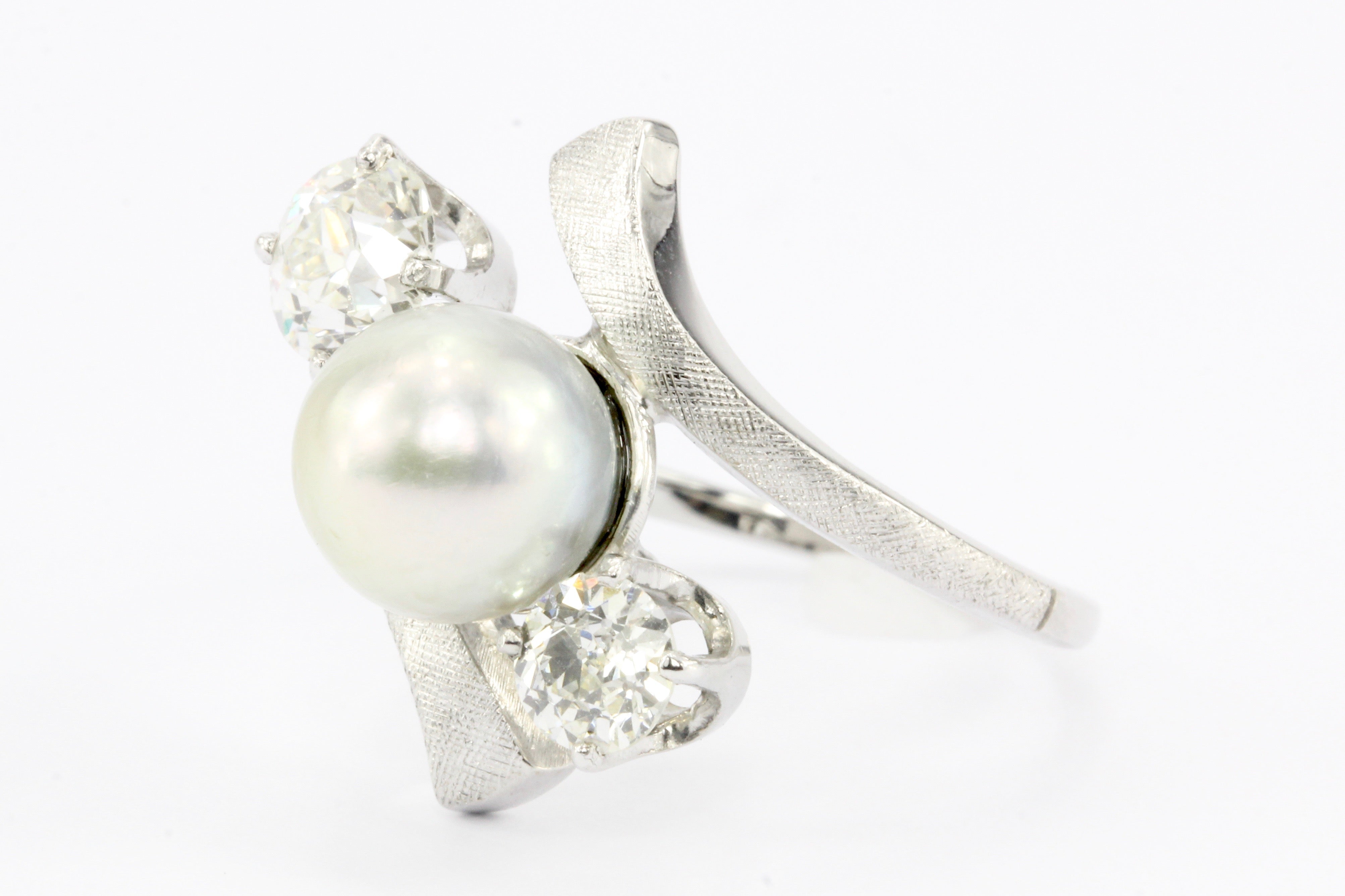 Retro 14K White Gold Old European Diamond & 8.6mm Silver Pearl Ring - Queen May