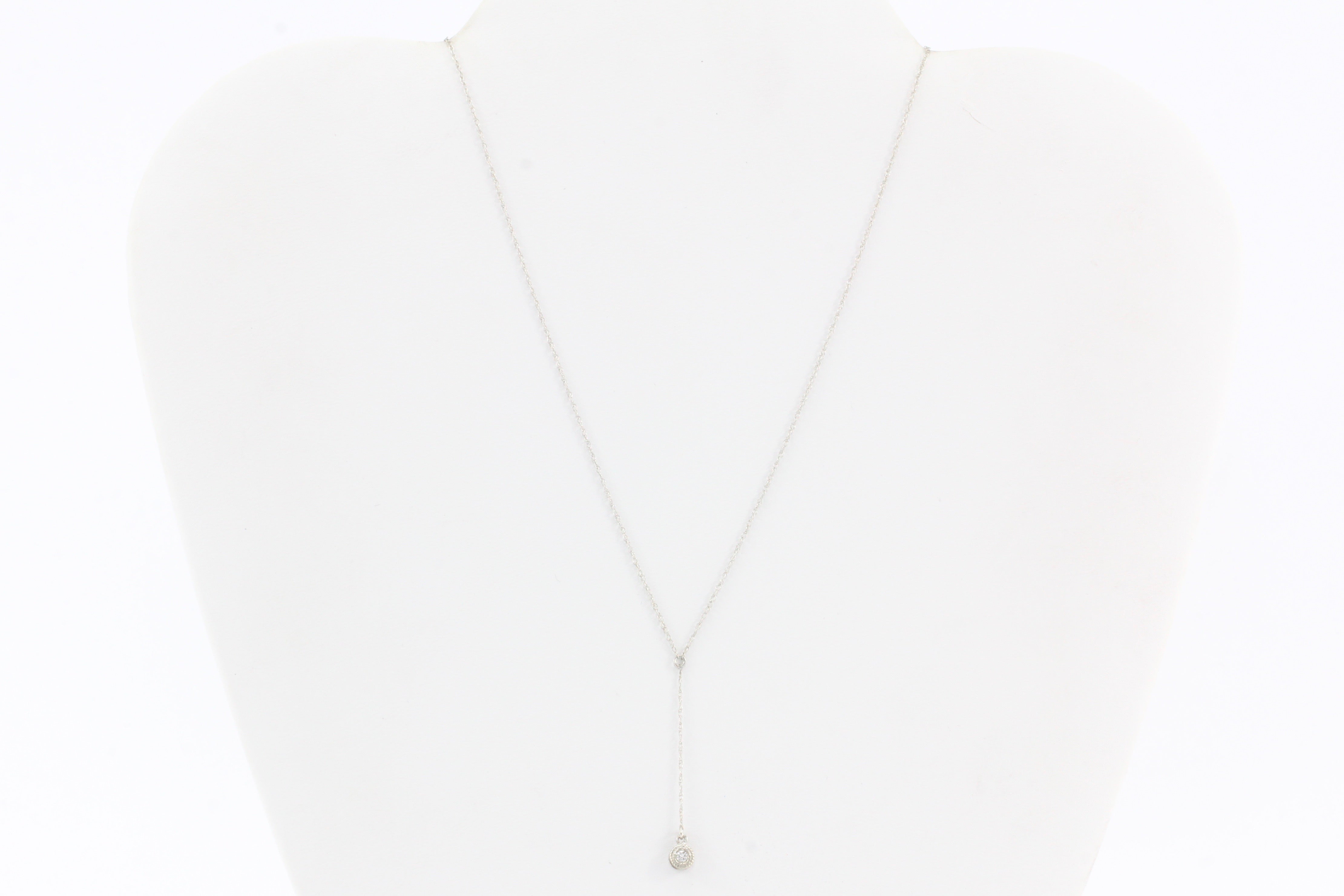 14K White Gold Diamond Pendant Necklace - Queen May