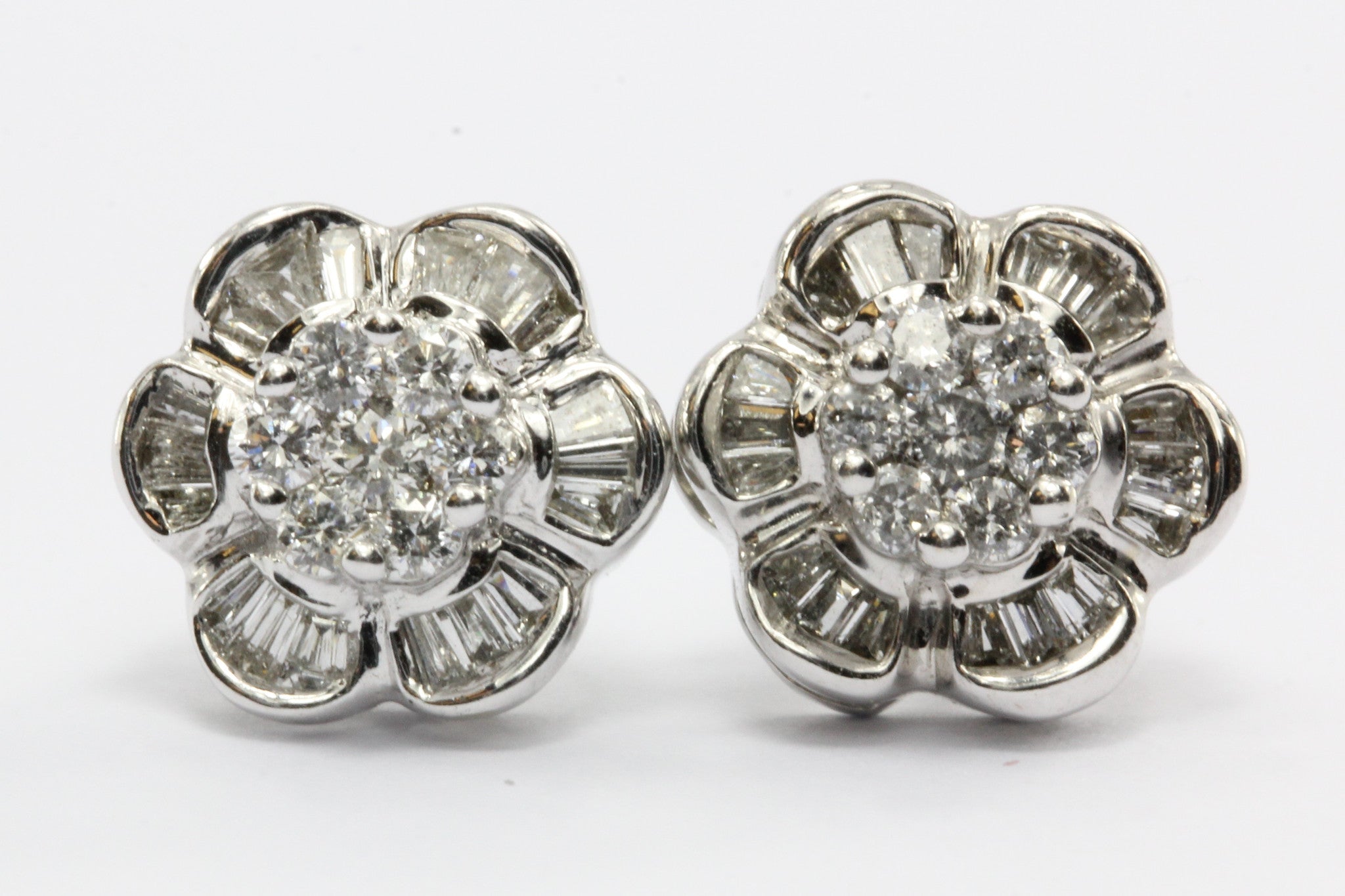 14K White Gold 1.25CTW Diamond EFFY Floral Earrings Posts - Queen May