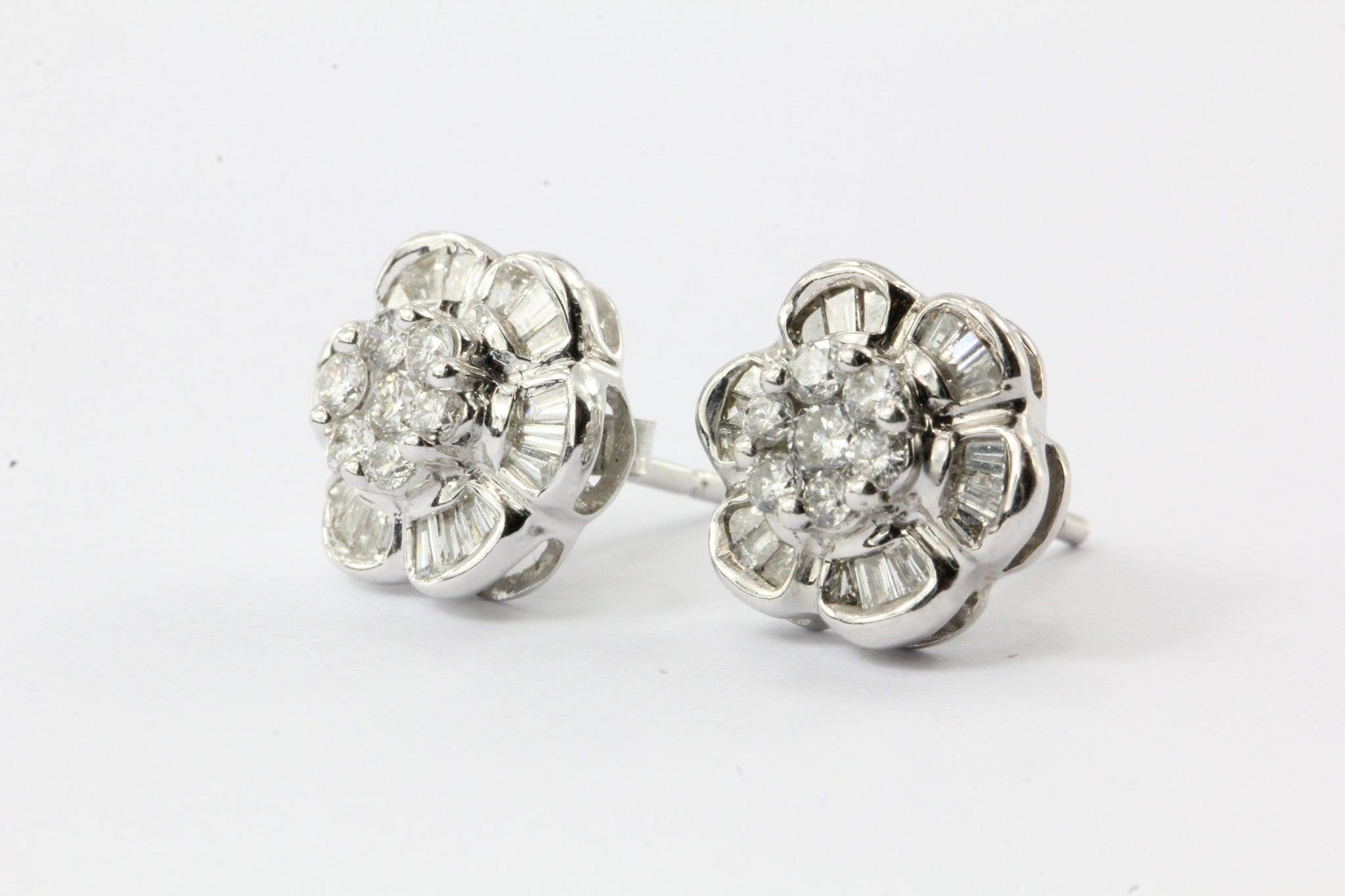 14K White Gold 1.25CTW Diamond EFFY Floral Earrings Posts - Queen May