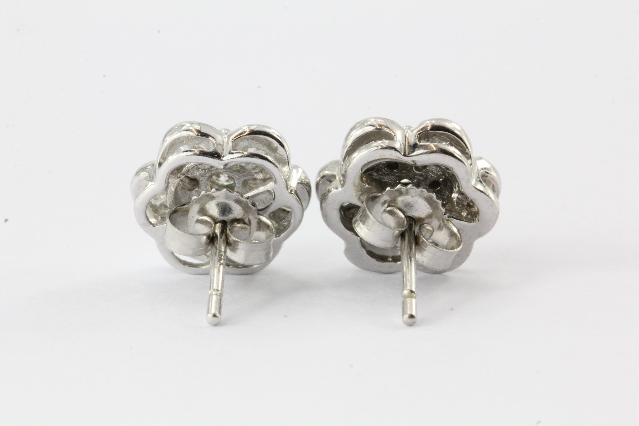 14K White Gold 1.25CTW Diamond EFFY Floral Earrings Posts - Queen May