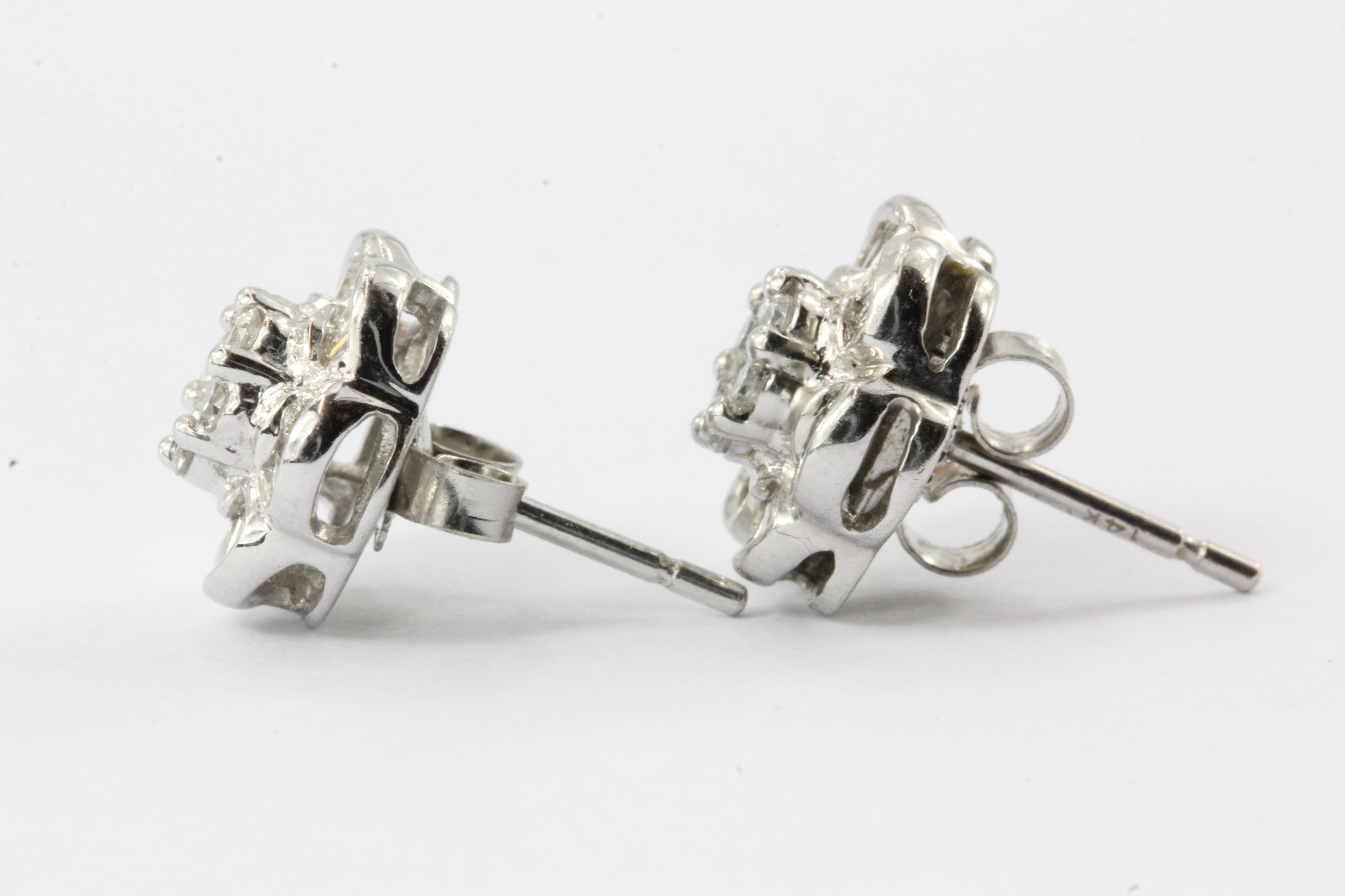 14K White Gold 1.25CTW Diamond EFFY Floral Earrings Posts - Queen May