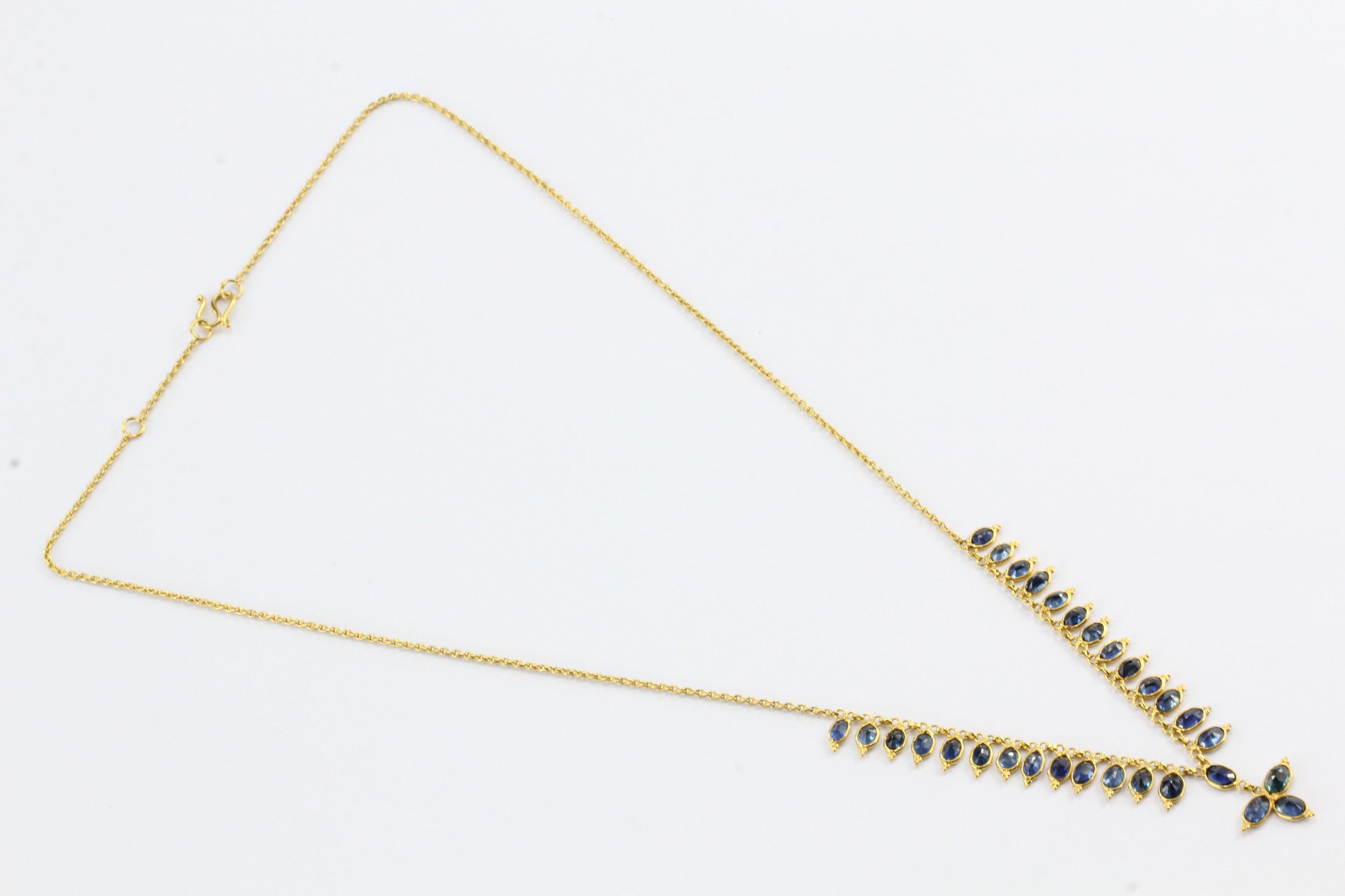 18K Gold 2.5 CTW Natural Blue Sapphire Necklace - Queen May