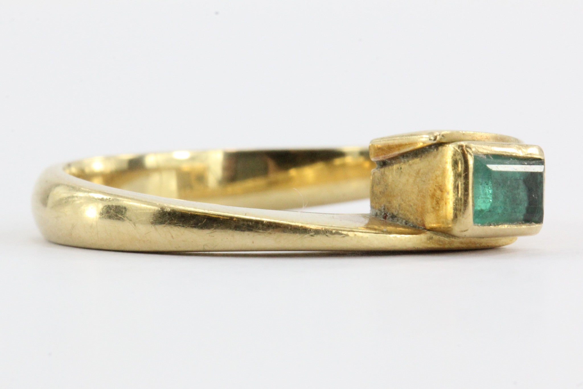 Vintage 18K Gold Colombian Emerald .25 Carat Ring - Queen May