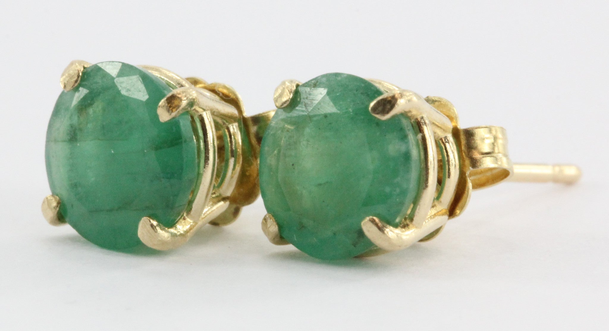 14K Gold 1.3 TCW Classic Emerald Earrings Studs - Queen May