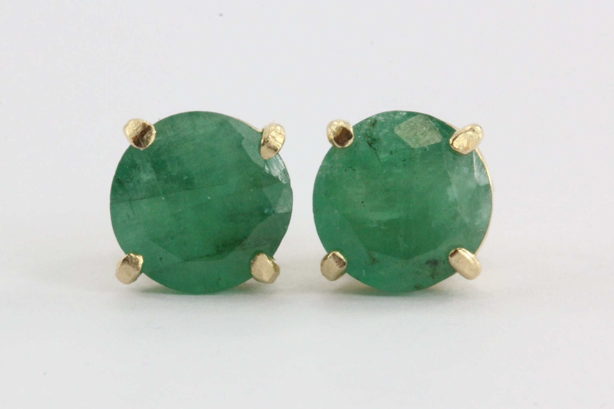 14K Gold 1.3 TCW Classic Emerald Earrings Studs - Queen May