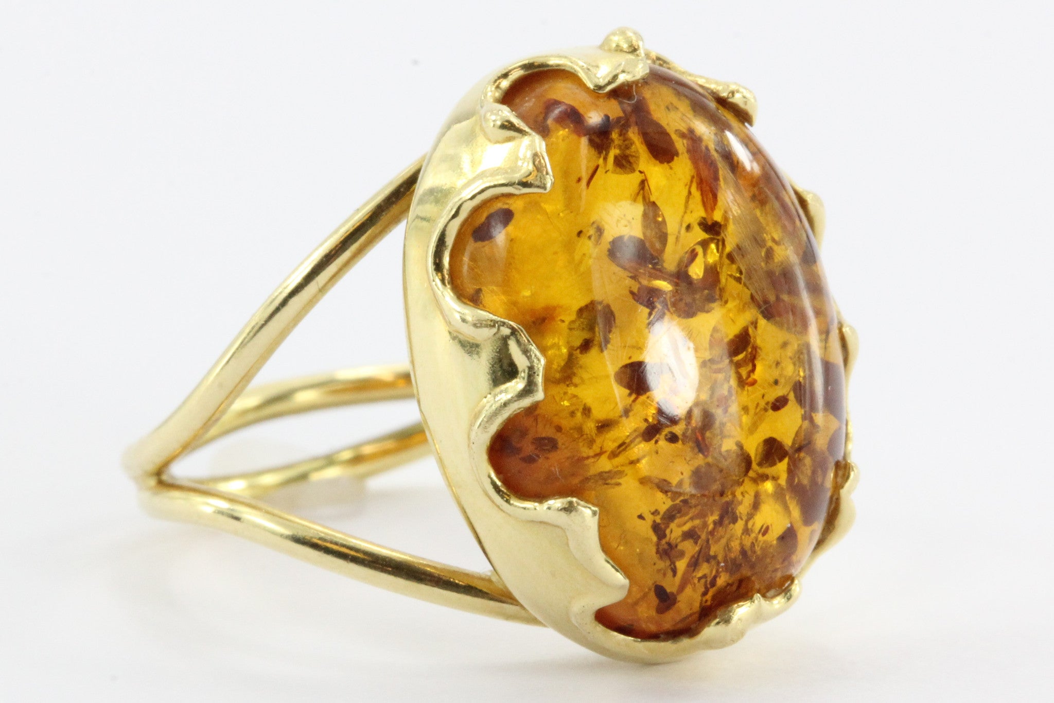 Vintage 18K Gold Amber Italian Gothic Revival Ring - Queen May