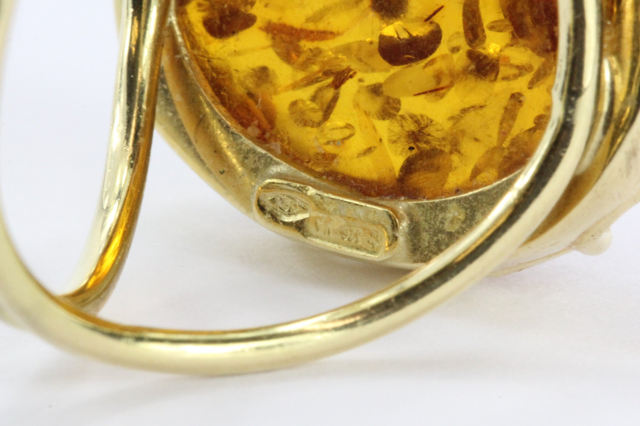 Vintage 18K Gold Amber Italian Gothic Revival Ring - Queen May