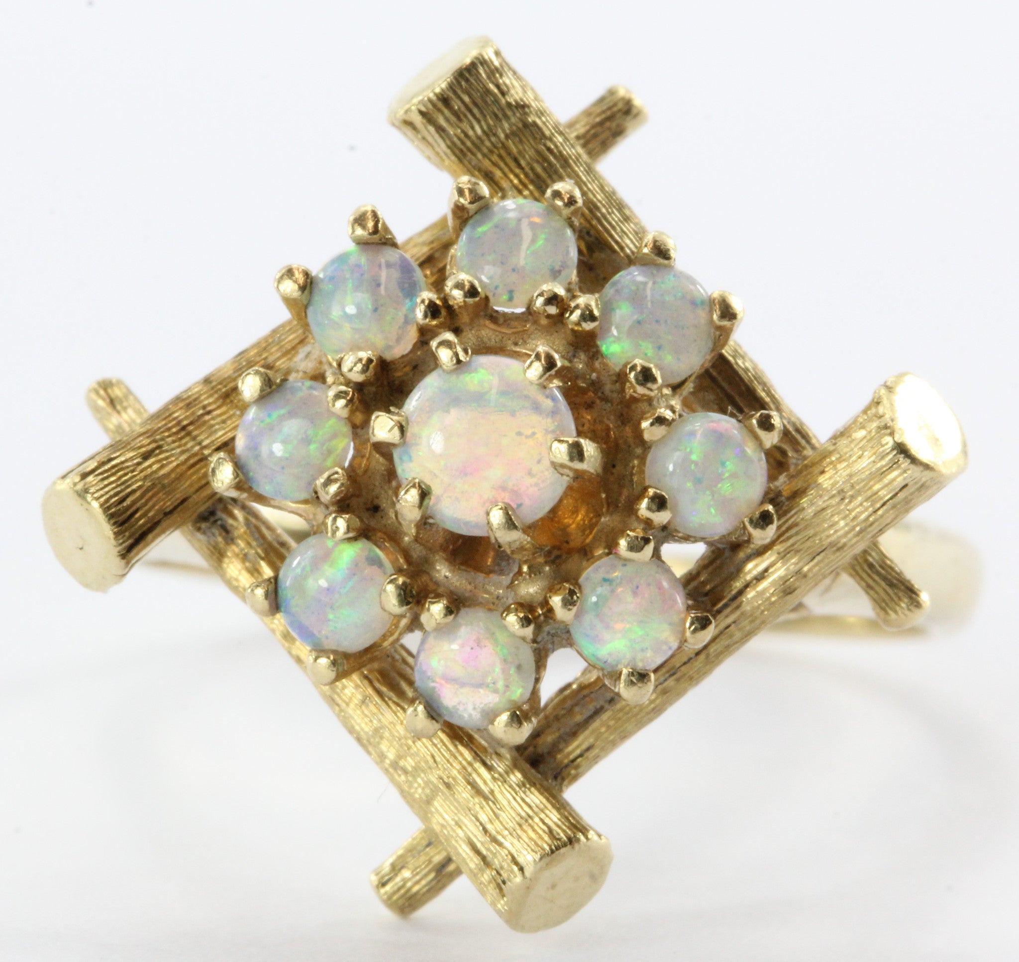 Retro Aesthetic 14K Gold Opal Framed Stick Wreath Ring - Queen May