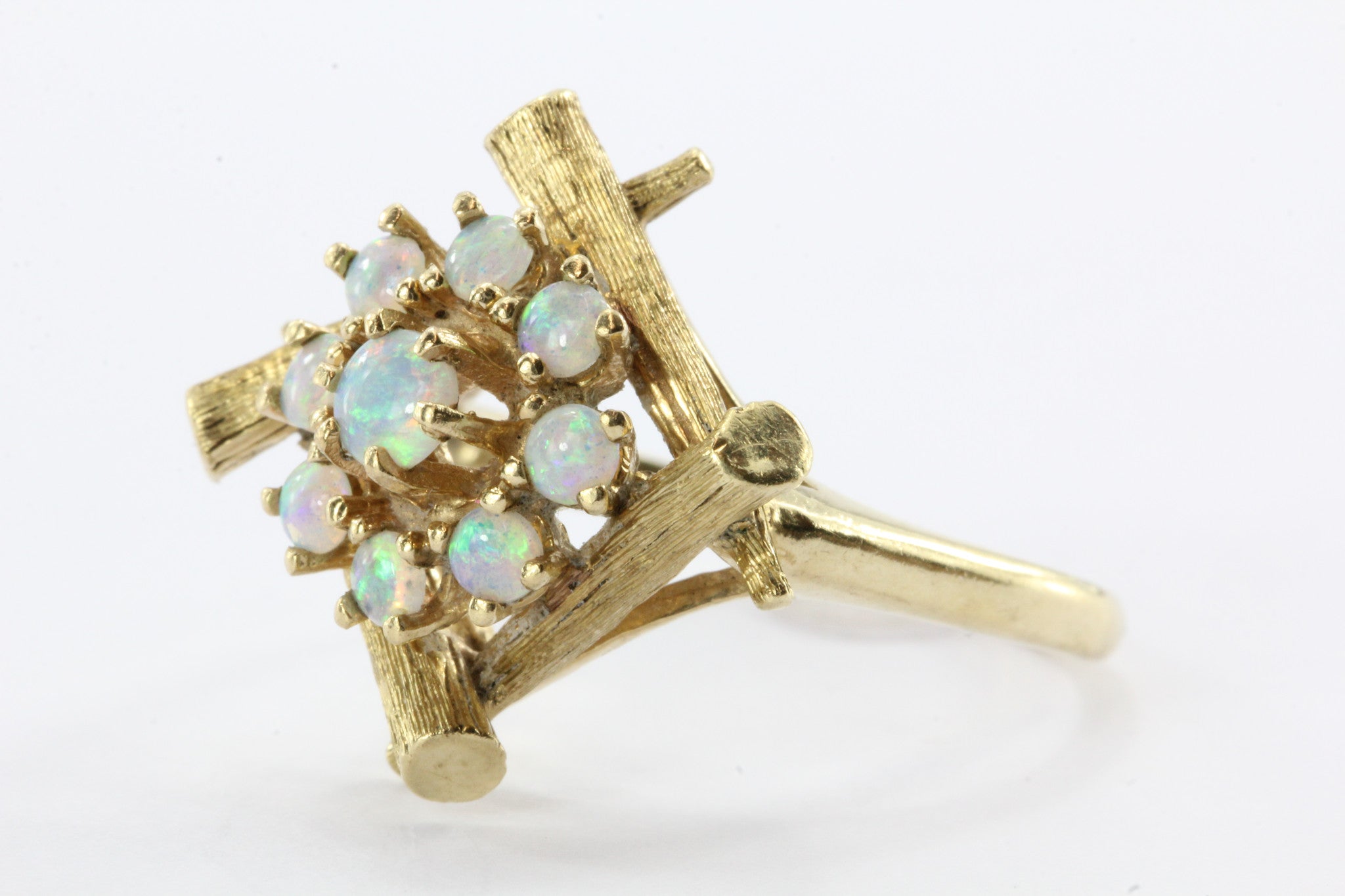Retro Aesthetic 14K Gold Opal Framed Stick Wreath Ring - Queen May