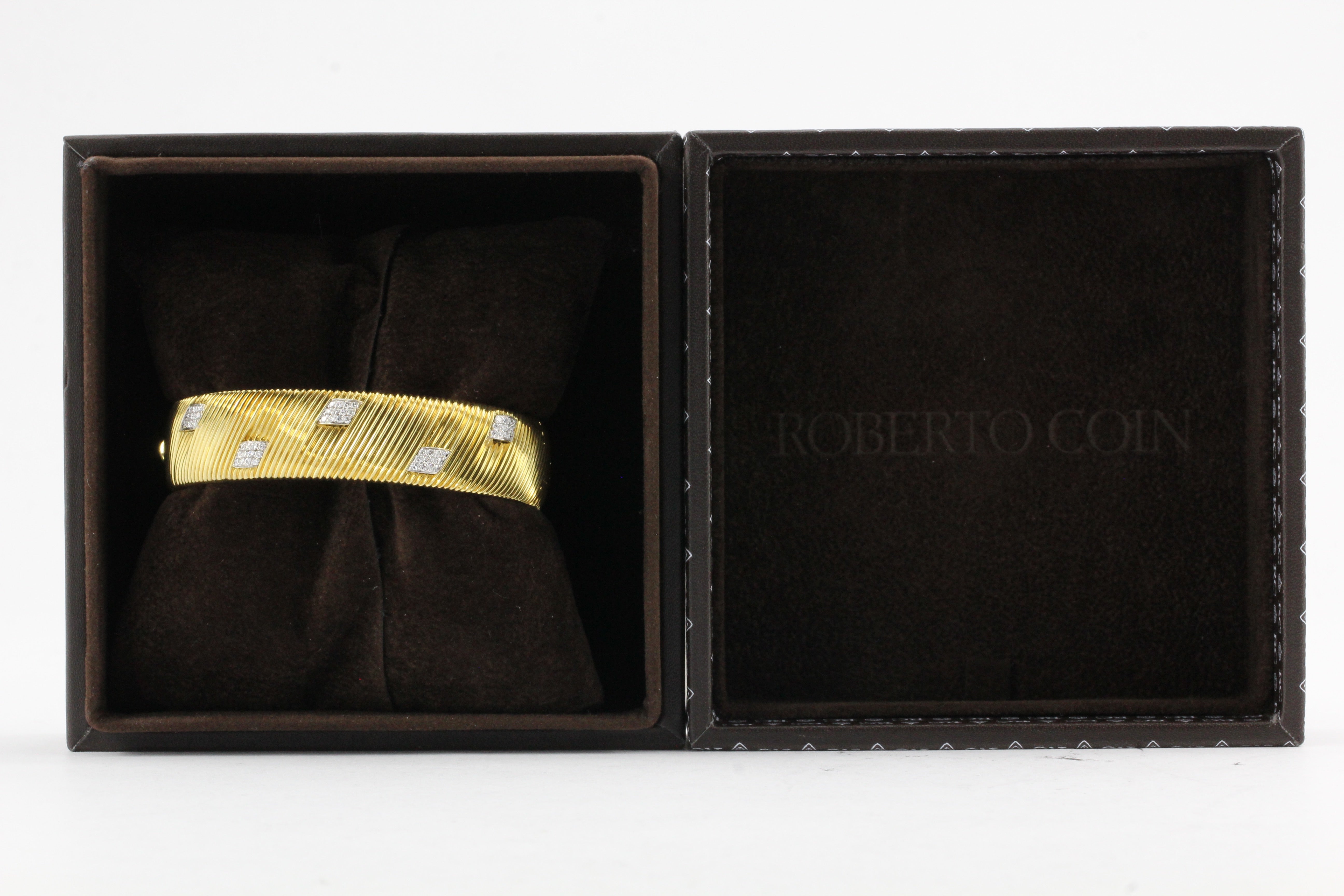 Roberto Coin Appassionata 18K Gold Diamond Bangle Bracelet - Queen May