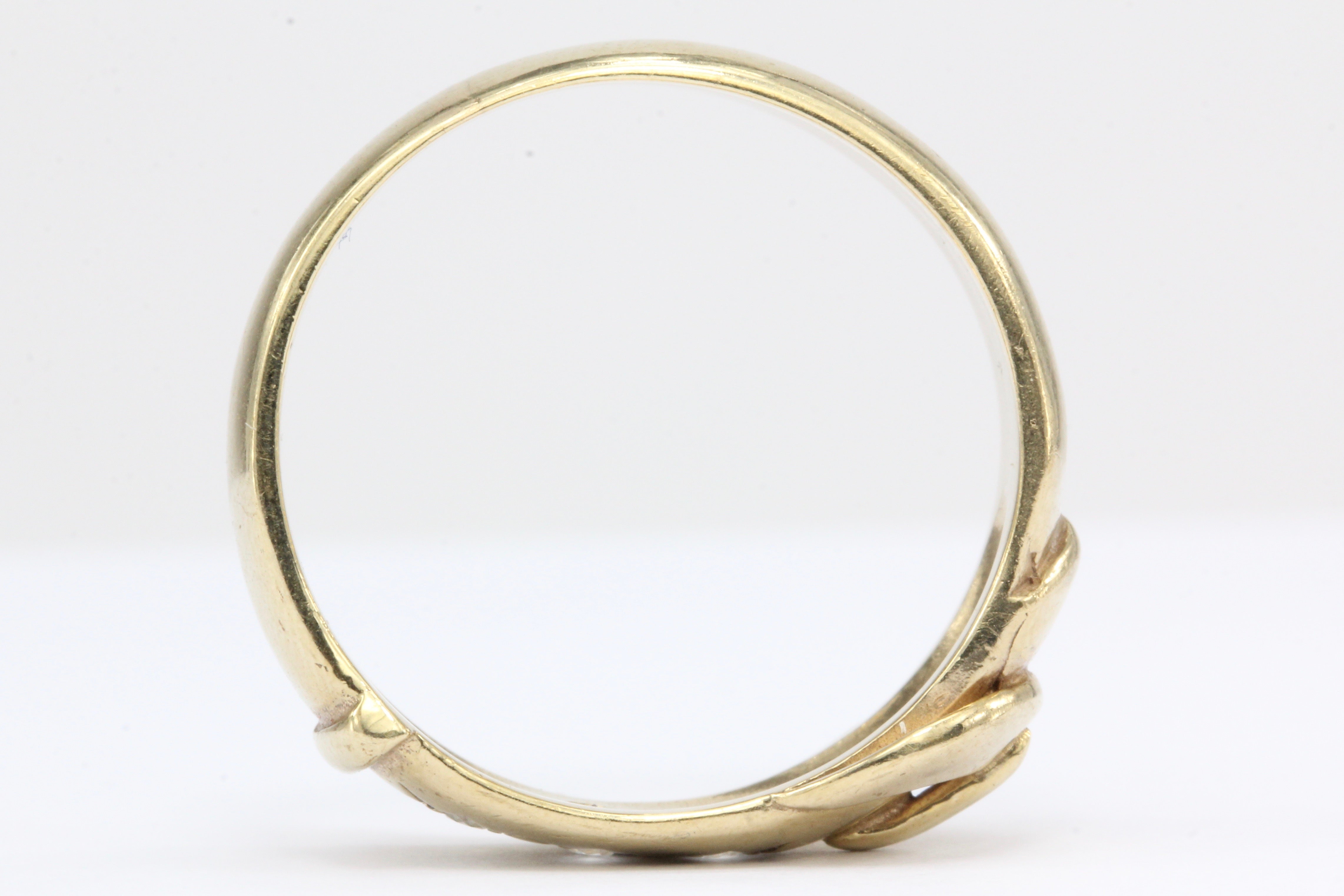 Vintage 9K Yellow Gold English Belt Ring Band - Queen May