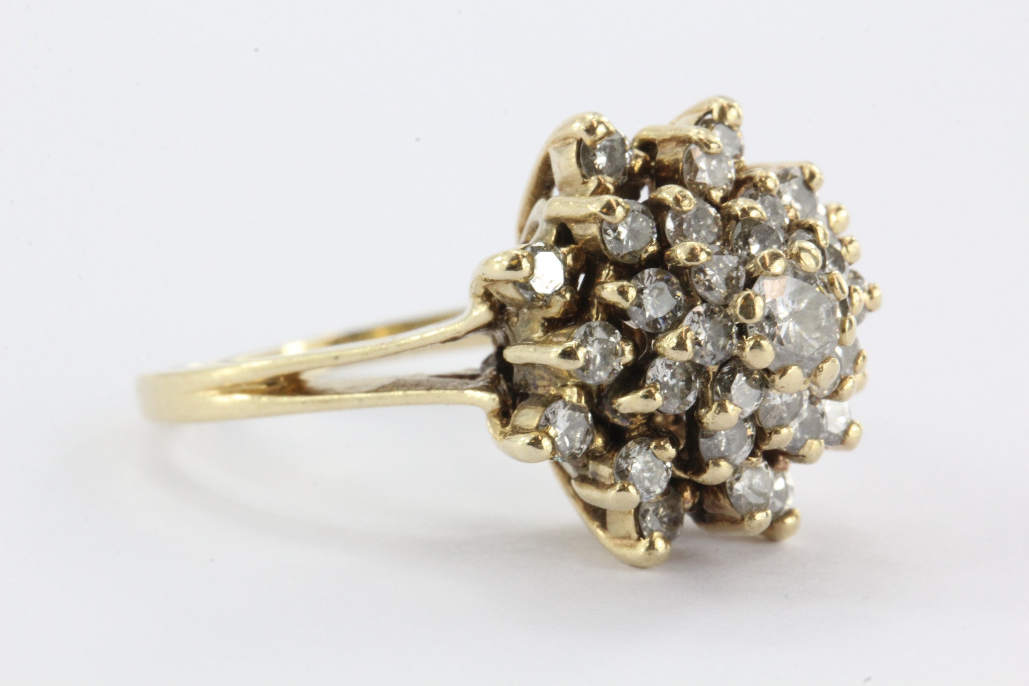 VINTAGE 14K YELLOW GOLD DIAMOND FLOWER CLUSTER RING - Queen May