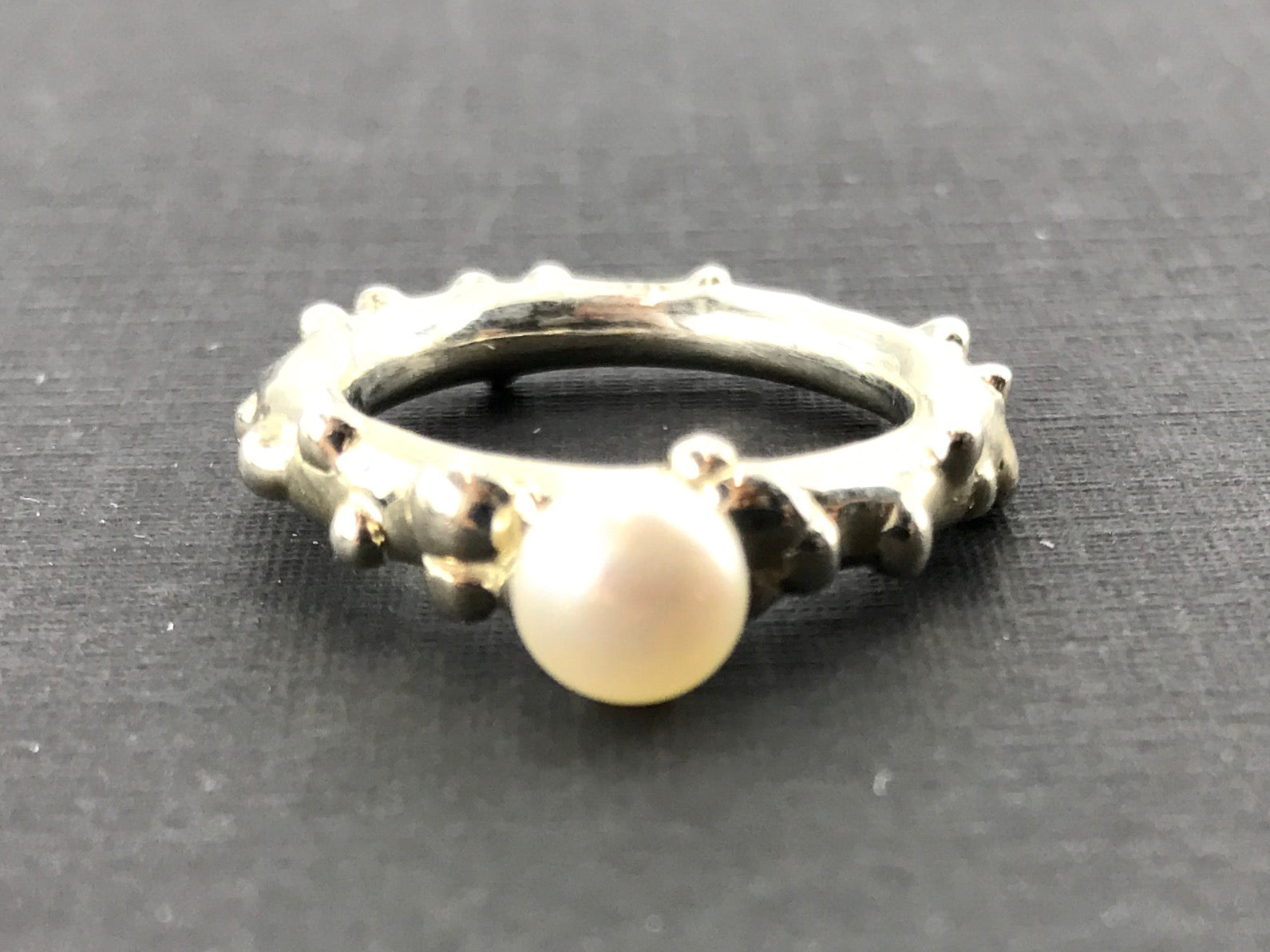 Michael Dawkins Sterling Silver Button Pearl Ring Size 6 - Queen May