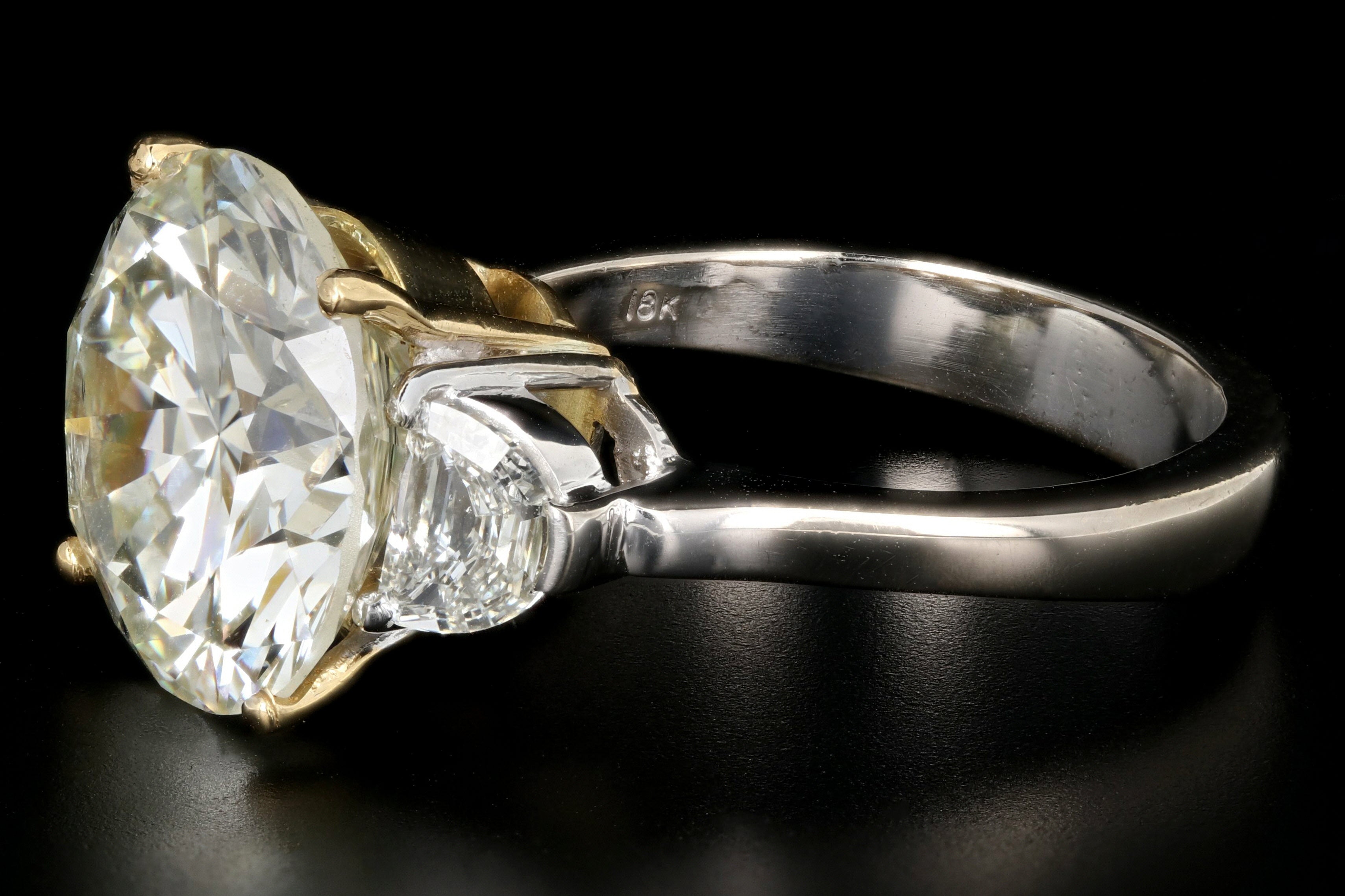 Modern 18K Gold 8.40 Carat Round Cut Diamond With Two Half Moon Cut Diamonds Engagement Ring - Queen May