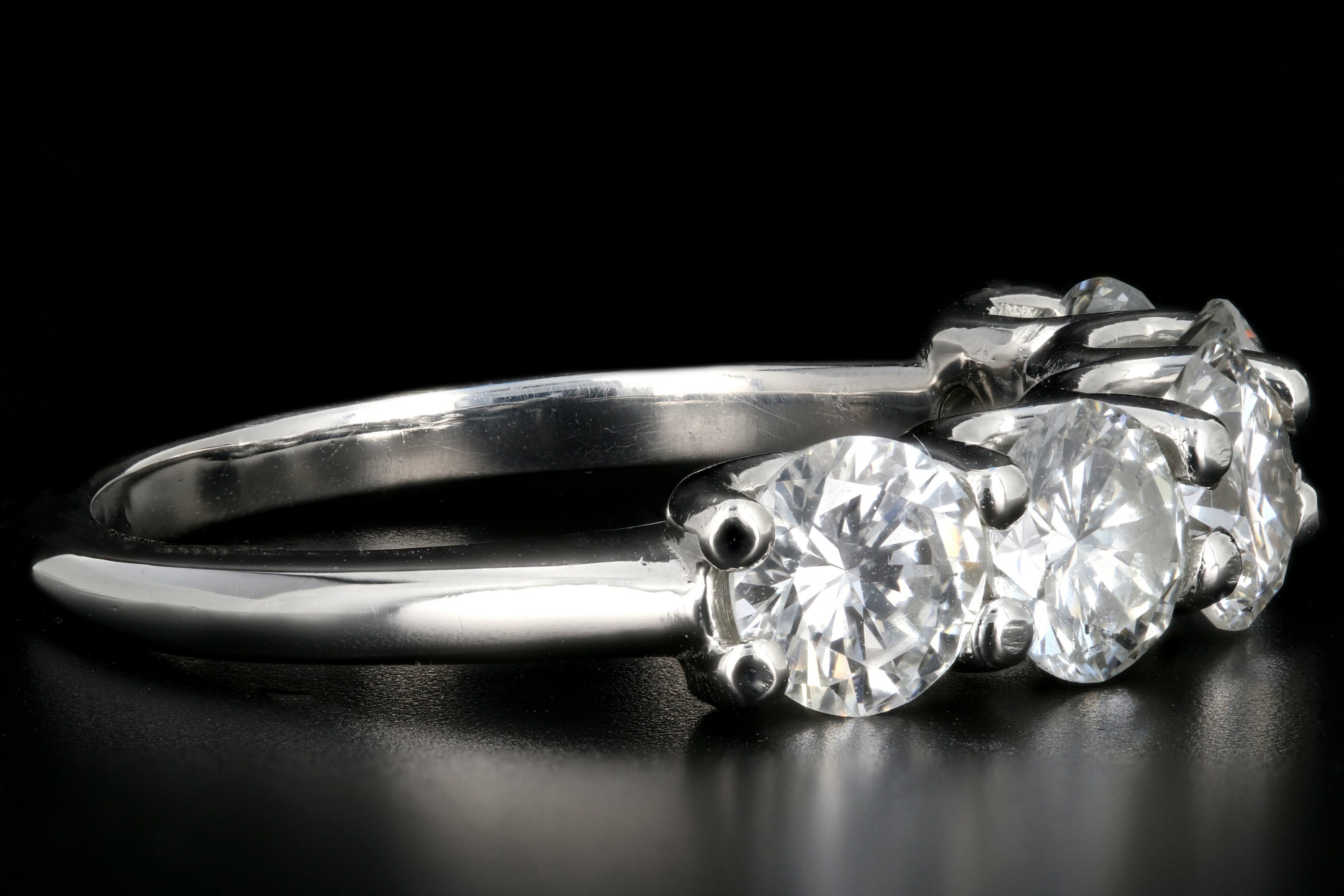 New Platinum 2.5 Carat Round Brilliant Cut Diamond 5 Stone Band - Queen May