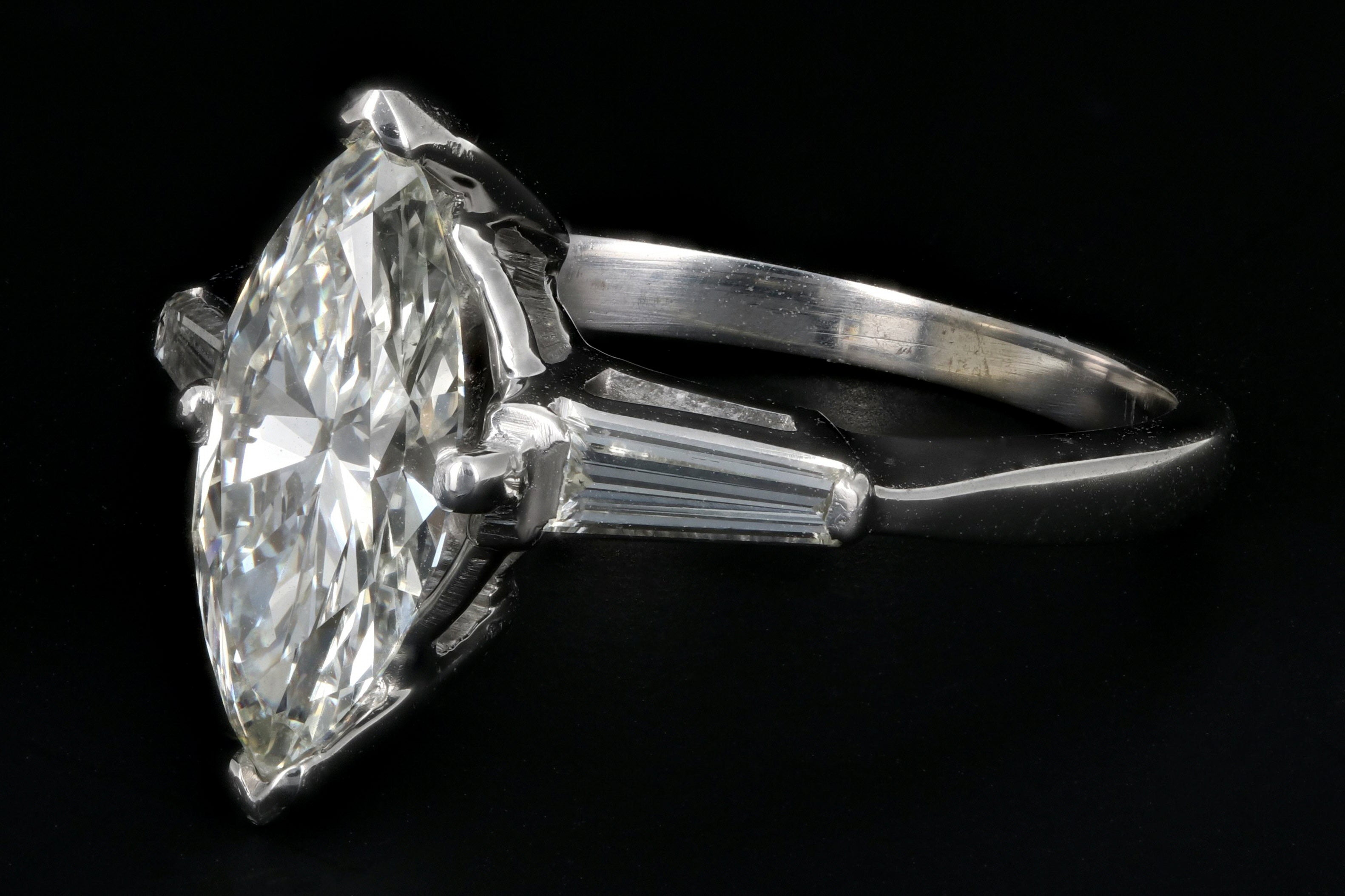 Modern 14K White Gold 1.40 Carat Marquise Diamond Engagement Ring GIA Certified - Queen May