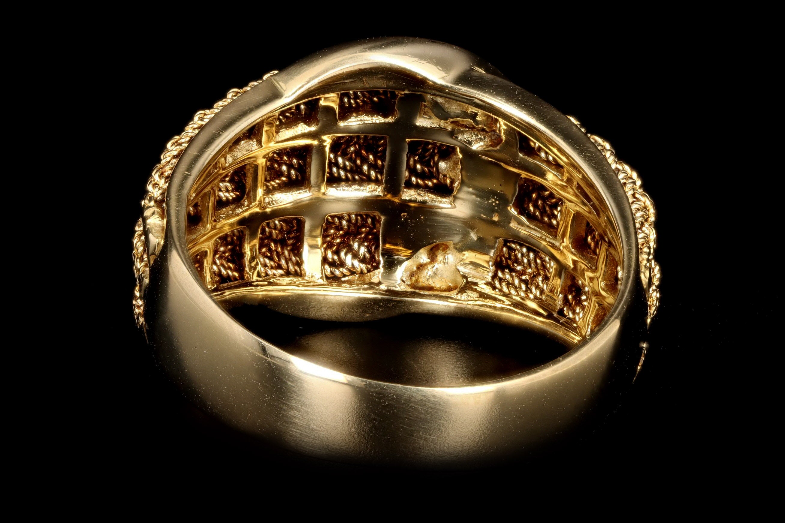 Vintage 18K Yellow Gold Buckle Ring - Queen May