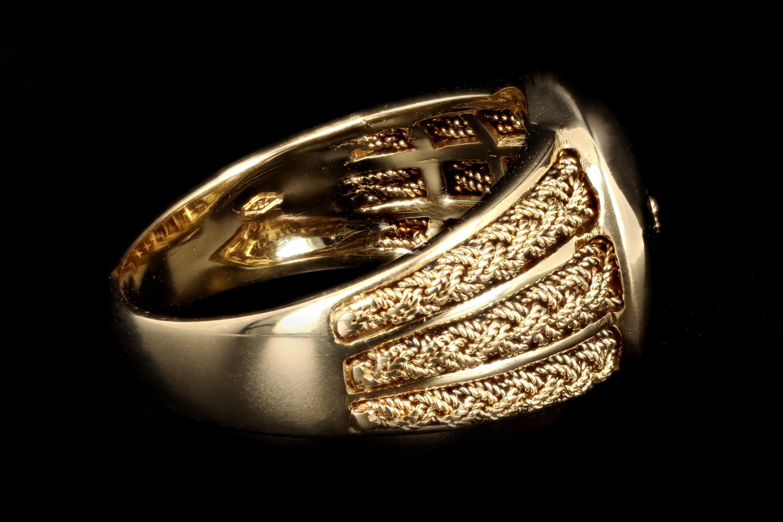 Vintage 18K Yellow Gold Buckle Ring - Queen May