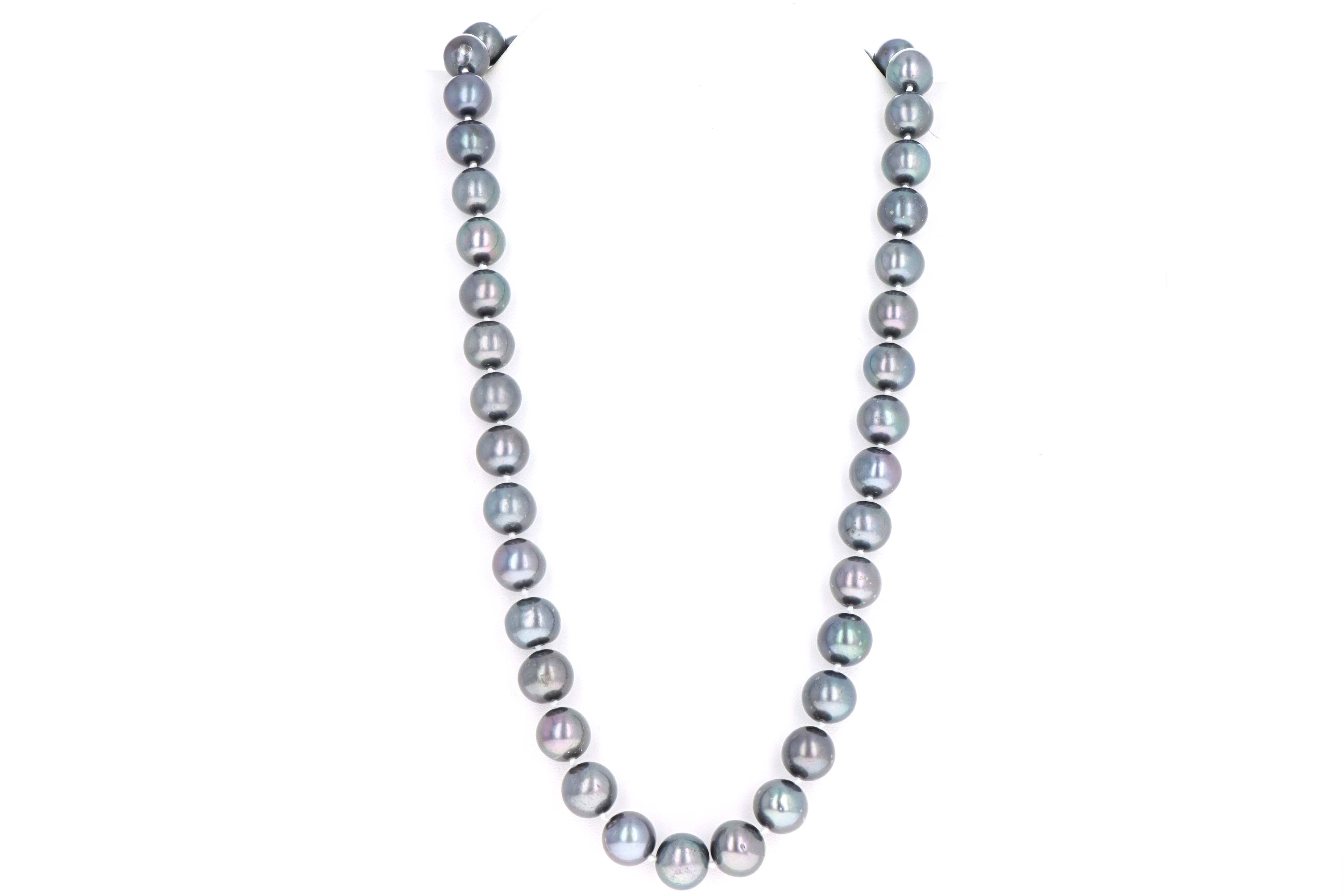 18K White Gold 10mm Cultured Tahitian Pearl Necklace - Queen May