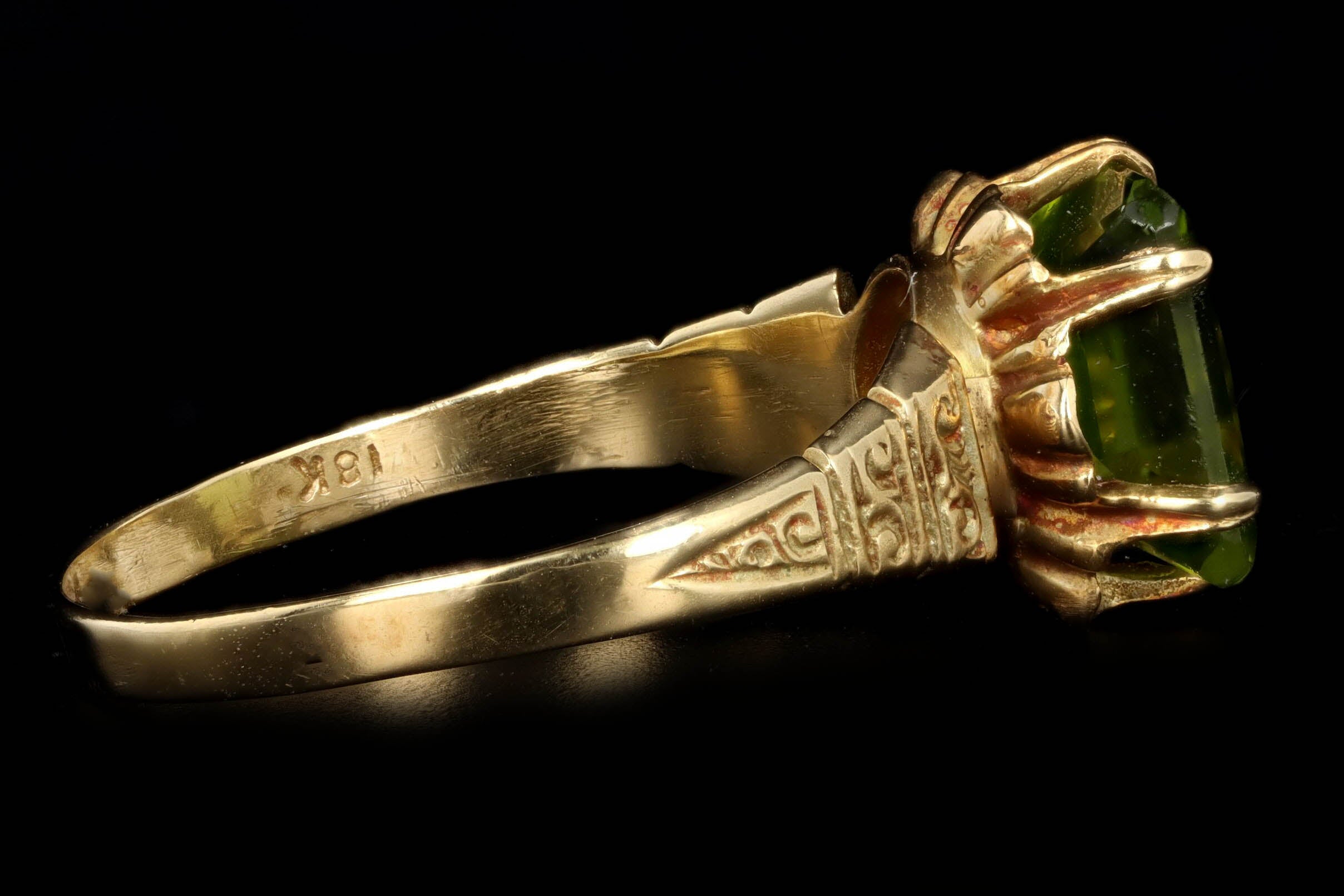 Victorian 18K Yellow Gold 2.75 Carat Peridot Ring - Queen May
