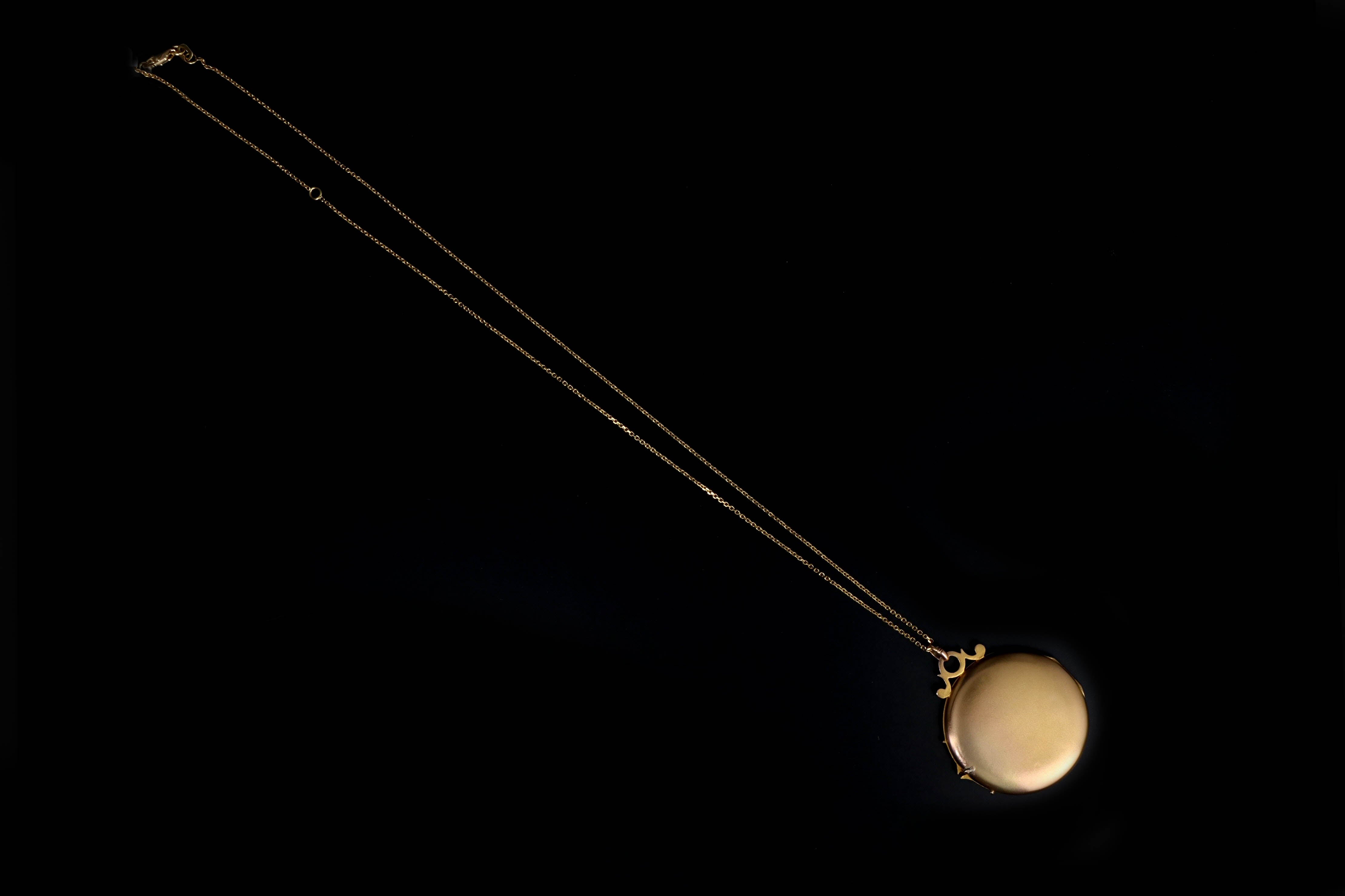 Victorian 15K Yellow Gold Rose Cut Diamond Locket Pendant Necklace - Queen May