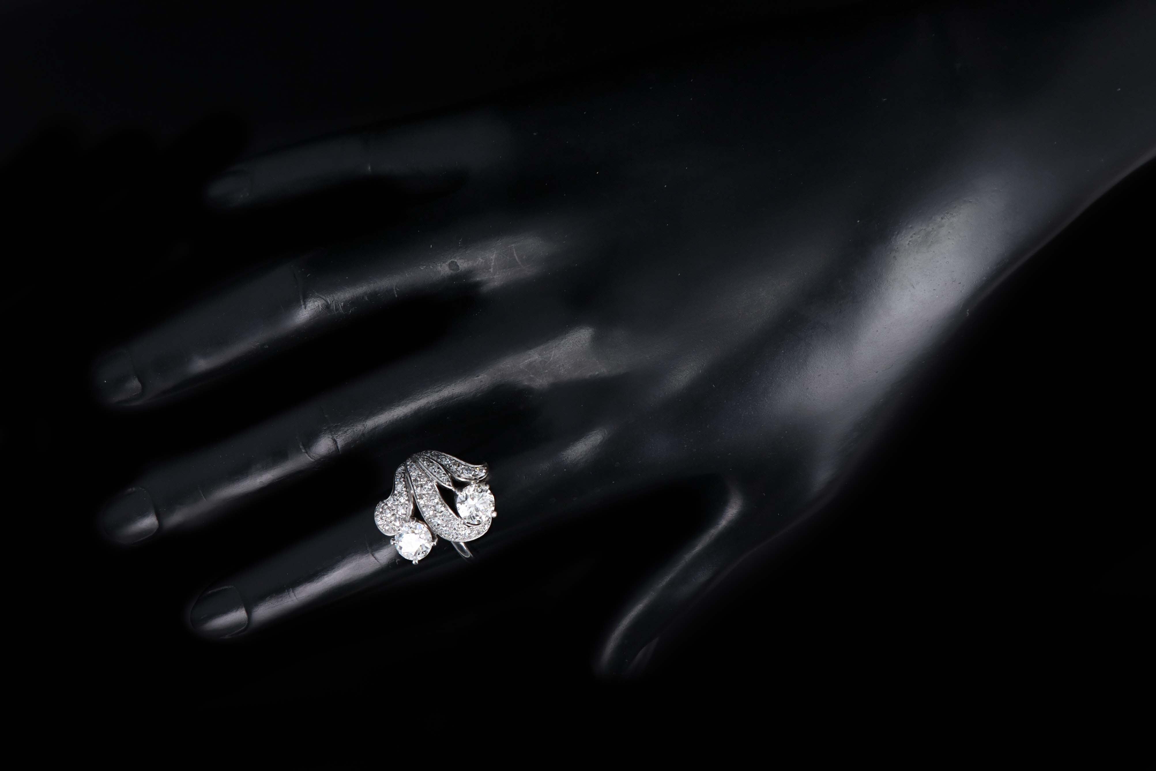 Art Deco Platinum 2.85 Carat Total Weight Old European Cut Diamond Toi Et Moi Two Stone Ring - Queen May