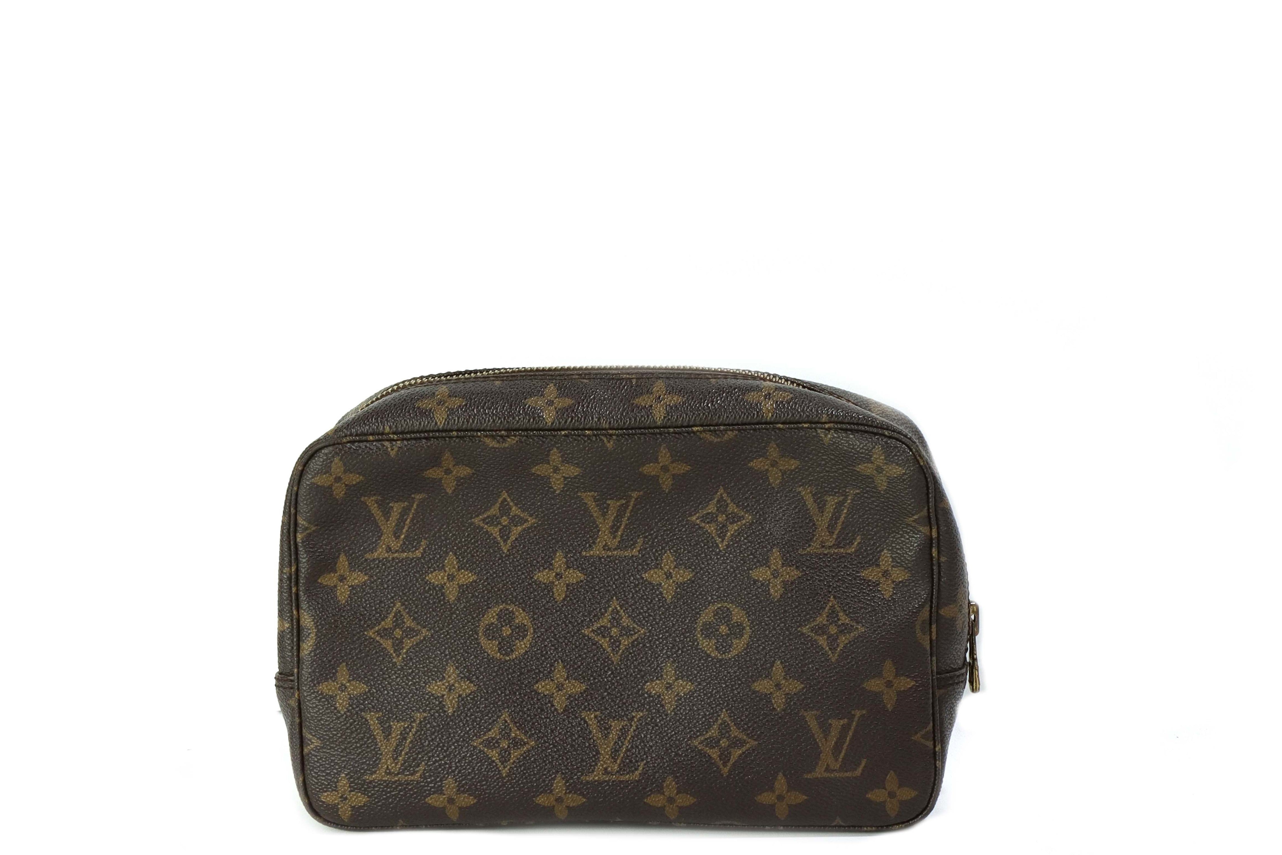 Louis Vuitton Vintage Monogram Toiletry 23 - Queen May