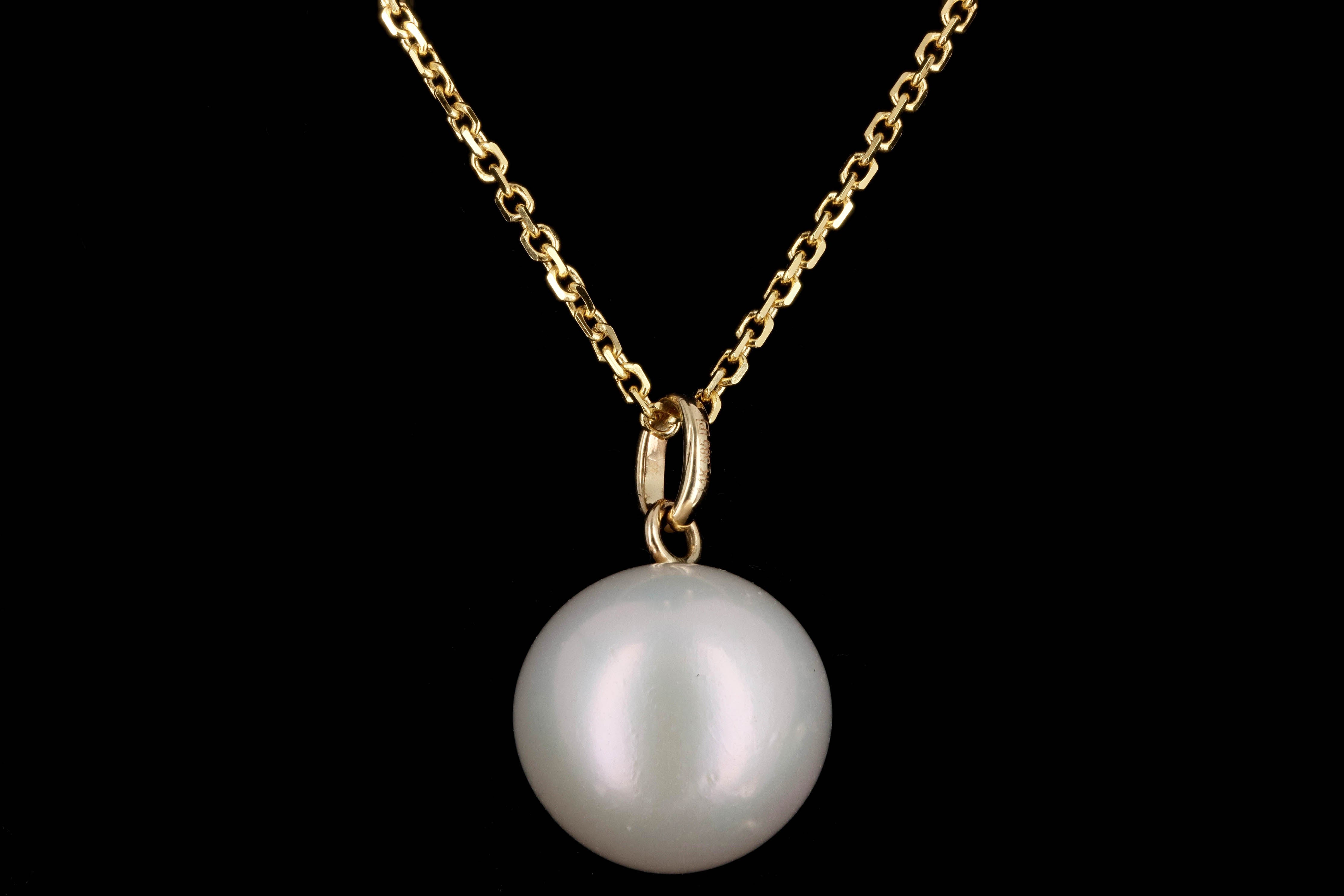 New 14K Yellow Gold White Freshwater Pearl Pendant Necklace - Queen May