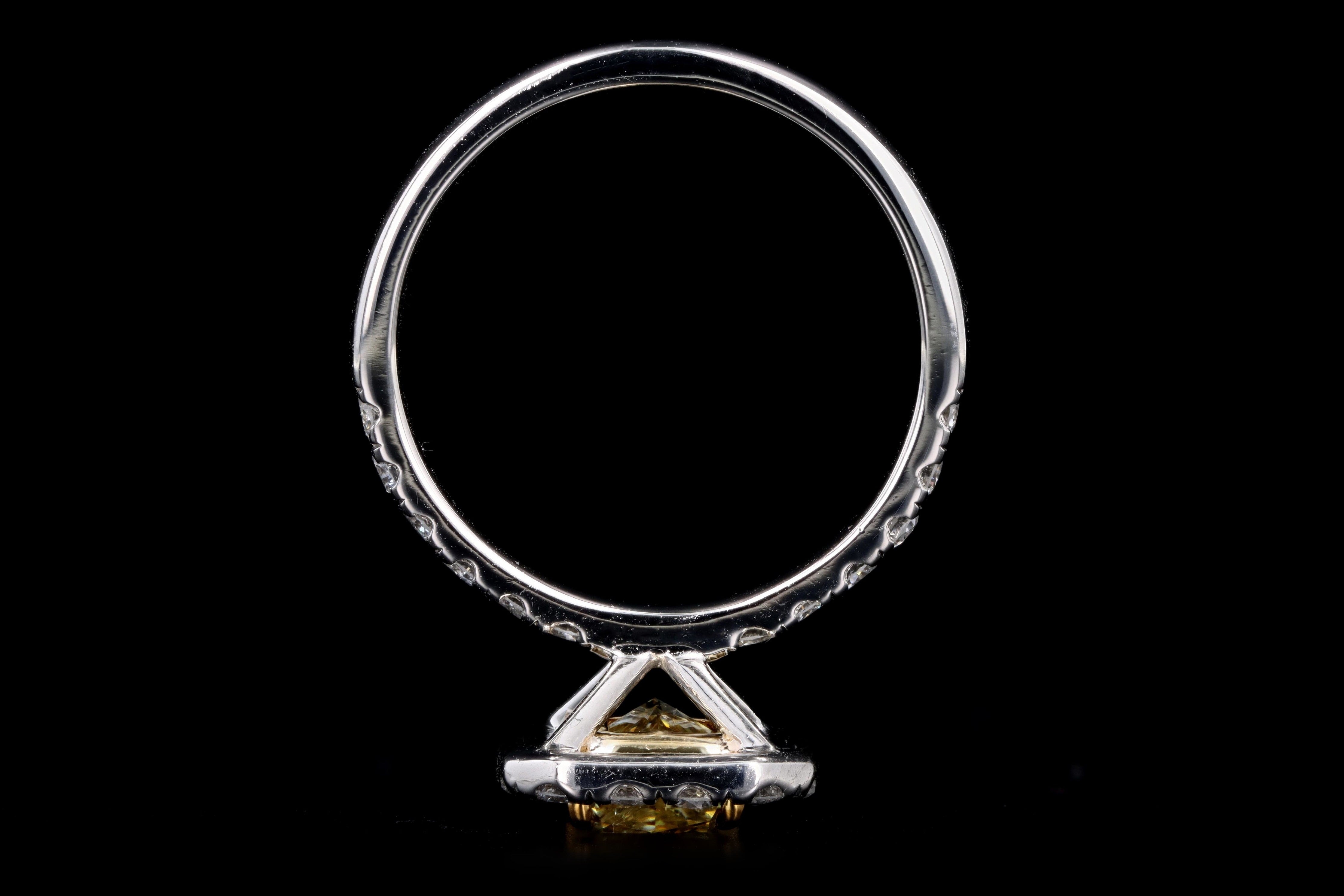 New Platinum 1.73 Carat Fancy Yellow Radiant Cut Diamond Ring GIA Certified - Queen May