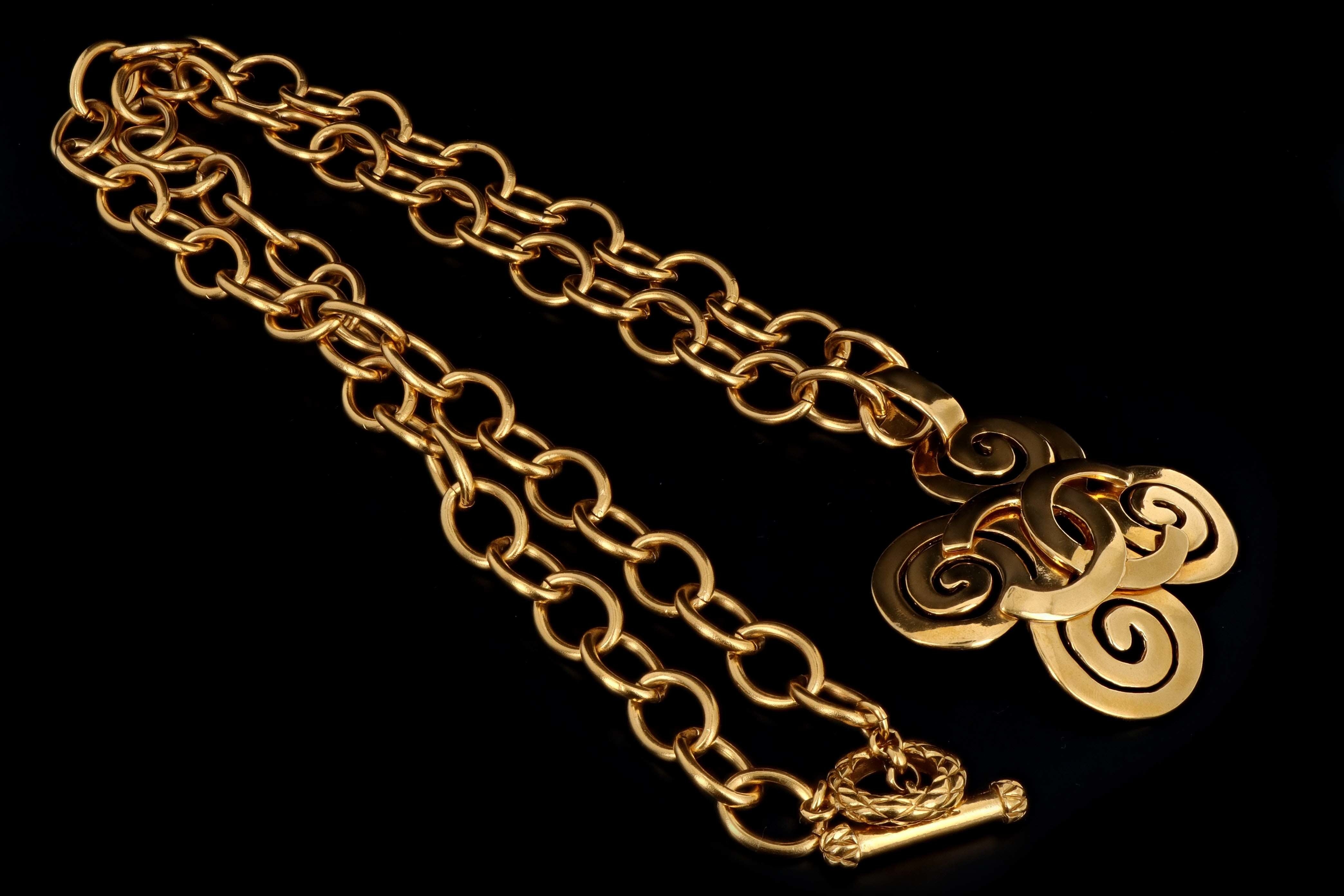 1995 Vintage Chanel Gold Plated Necklace - Queen May