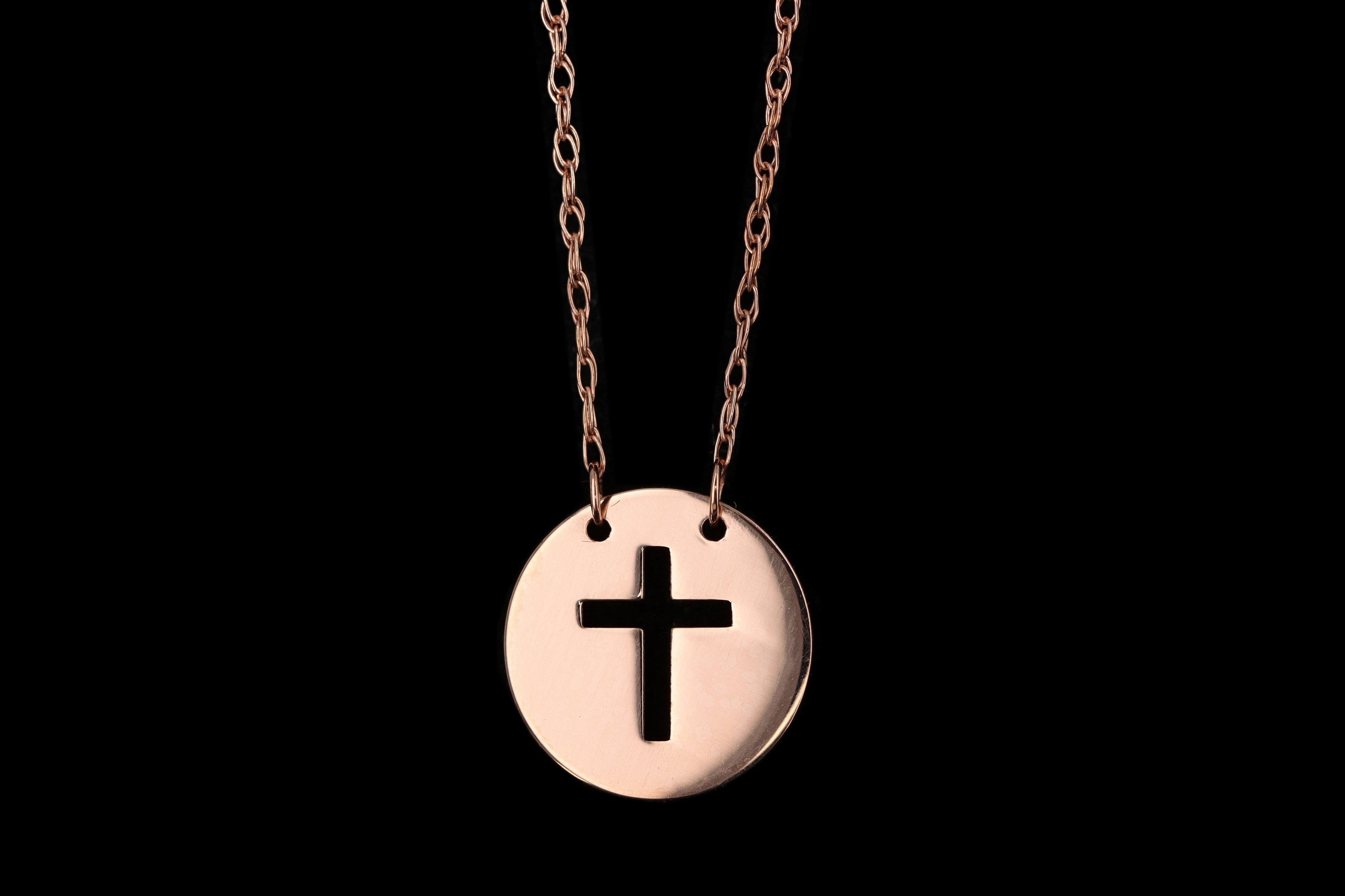 New 14K Gold Cross Pendant Necklace - Queen May