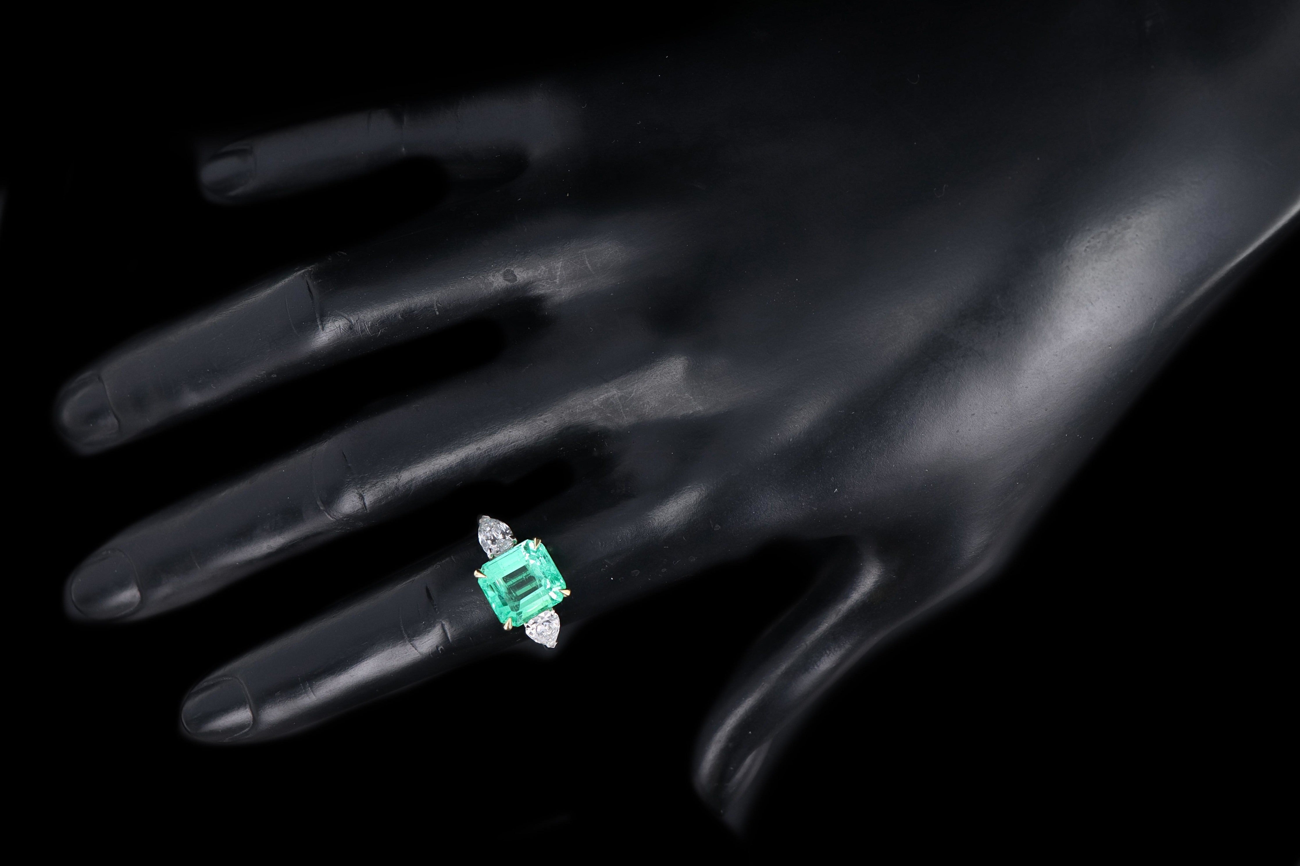 New Platinum and 18K 4.16 Carat Colombian Emerald And Diamond Ring AGL Certified - Queen May