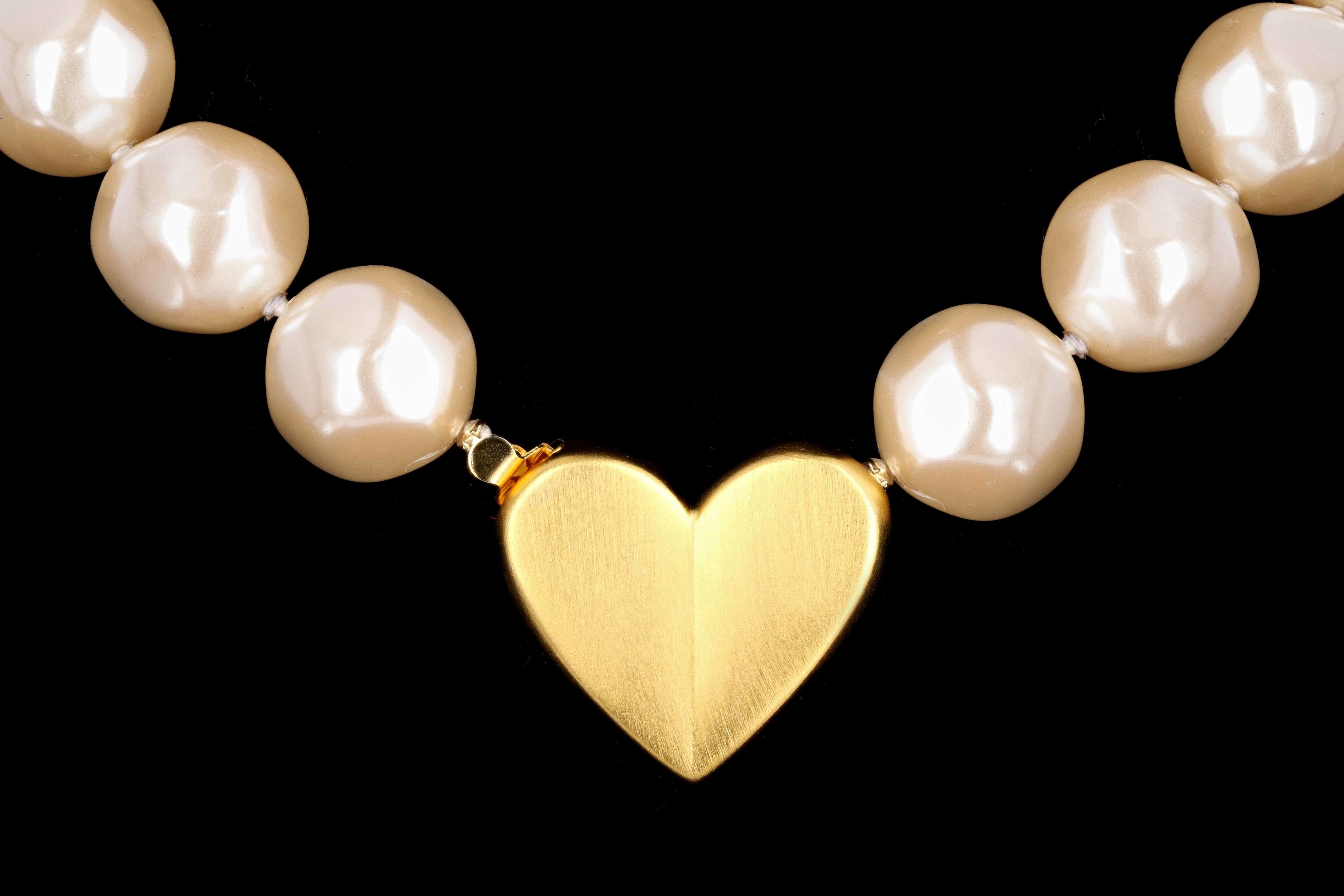 Givenchy Statement Pearl Heart Necklace - Queen May